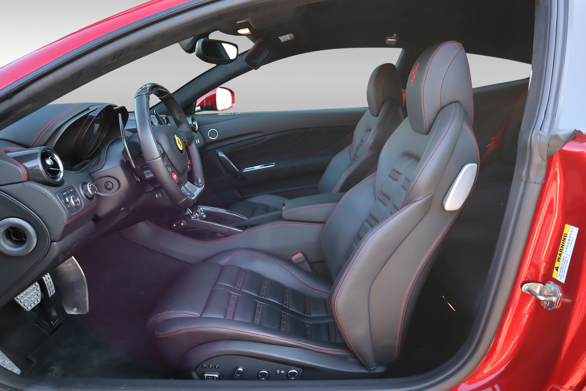 FERRARI FF-image-9