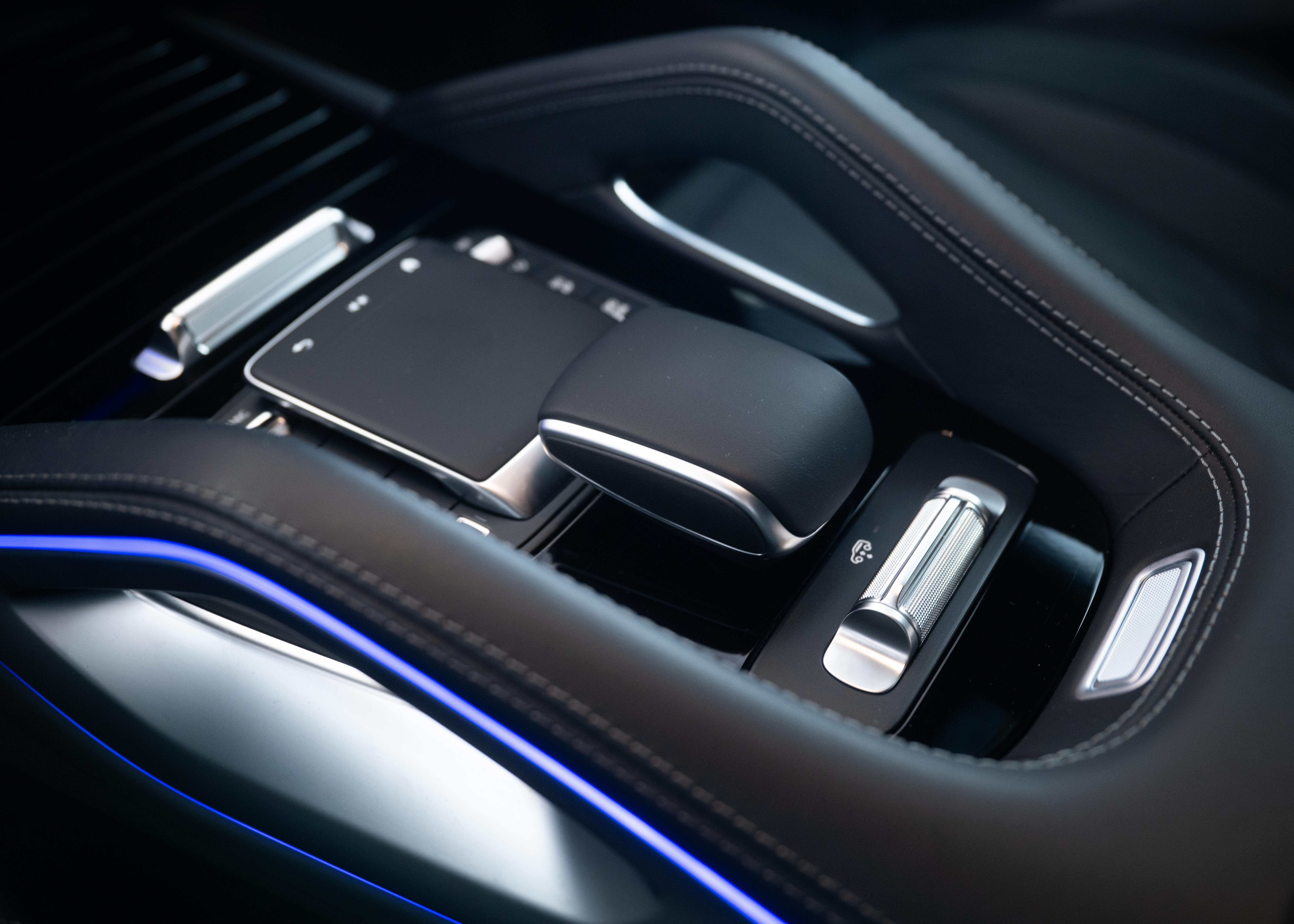 Image MERCEDES-BENZ GLE-63-AMG GLE Coupé 63 S AMG 4Matic+ (1st hand Swiss car, Manufaktur paint, ceramic brakes, like new)