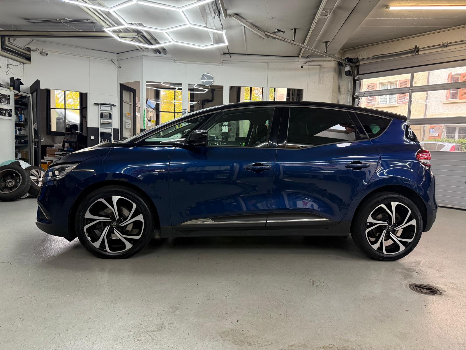 RENAULT Scénic 1.5 dCi Zen EDC-image-2