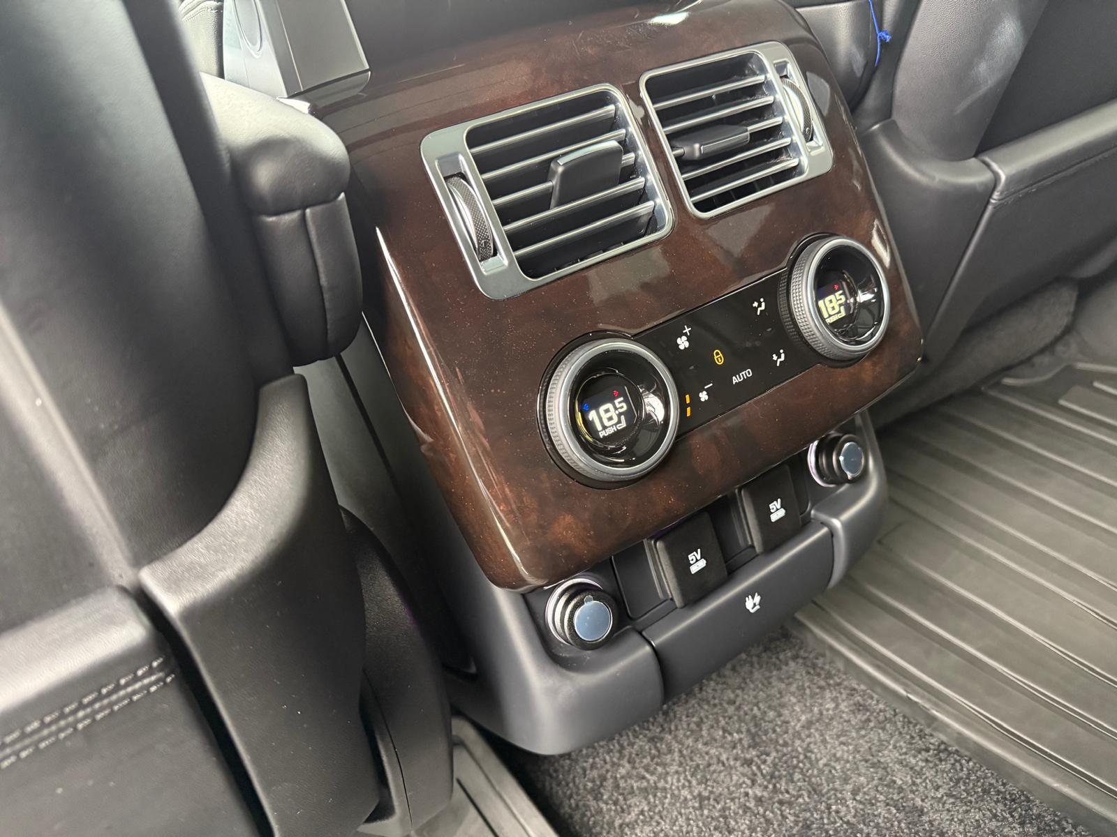 LAND ROVER Range Rover 3.0 TDV6 Autobiography-image-25