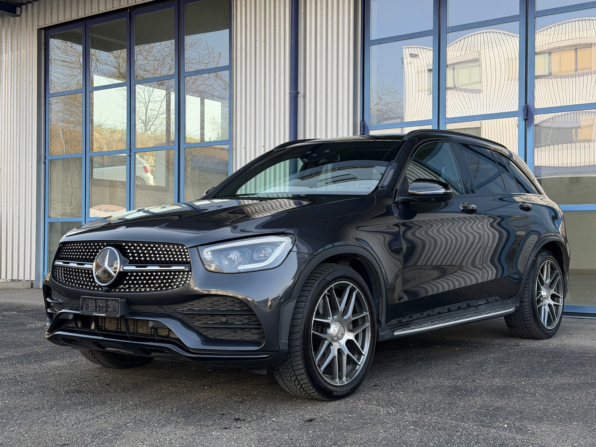 MERCEDES-BENZ GLC 200 AMG Line 4Matic 9G-Tronic-image-1