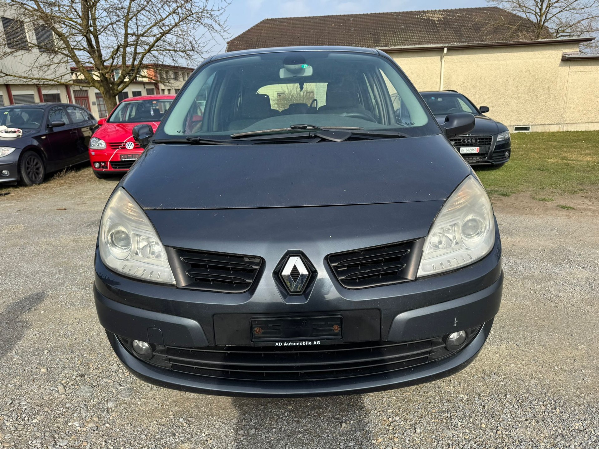 RENAULT Grand Scénic 1.9 dCi Dynamique-image-1