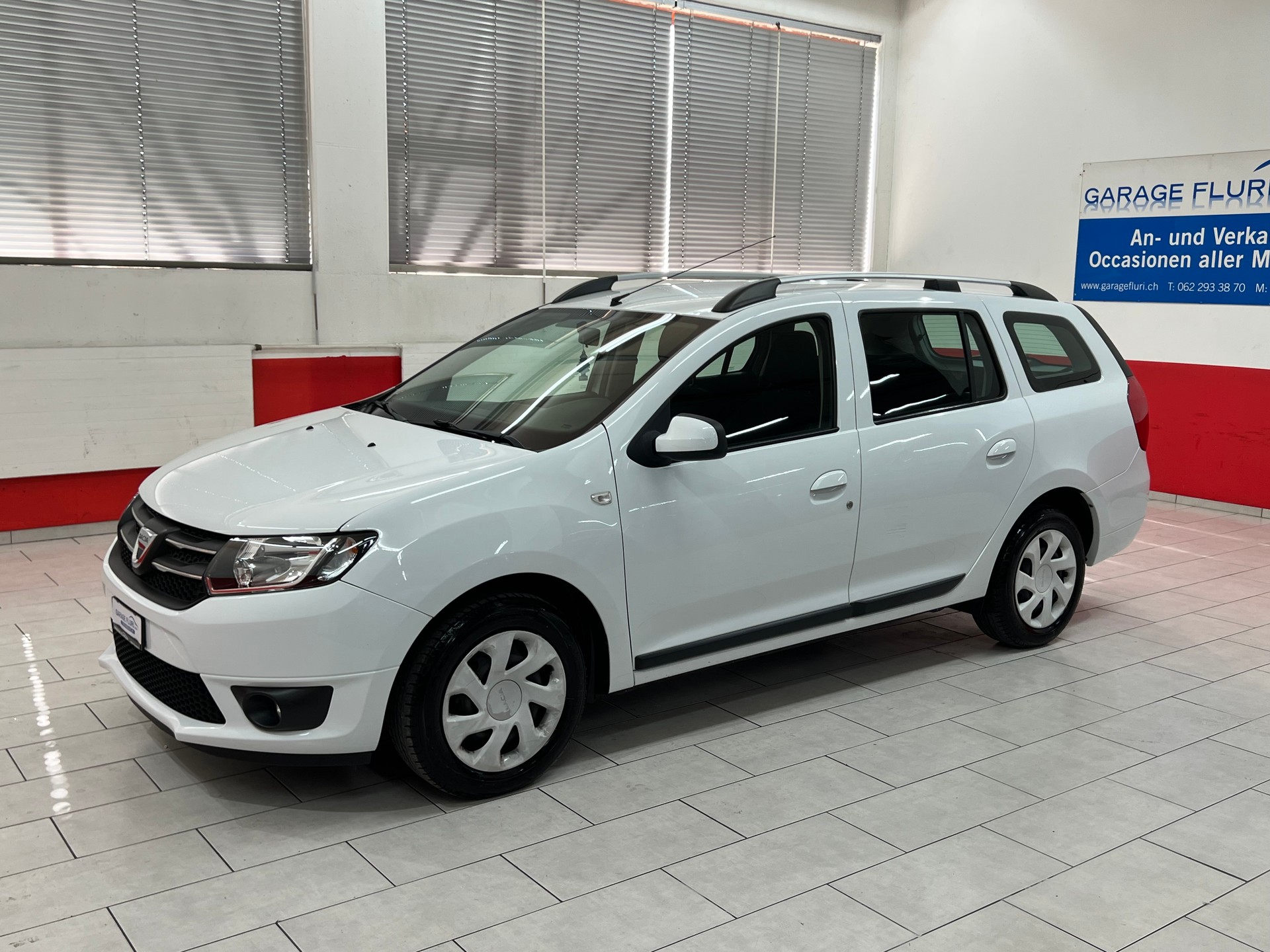 DACIA Logan MCV 0.9 Lauréate Automatic