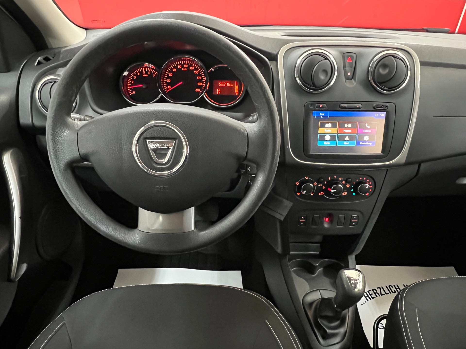 DACIA Logan MCV 0.9 Lauréate Automatic-image-10
