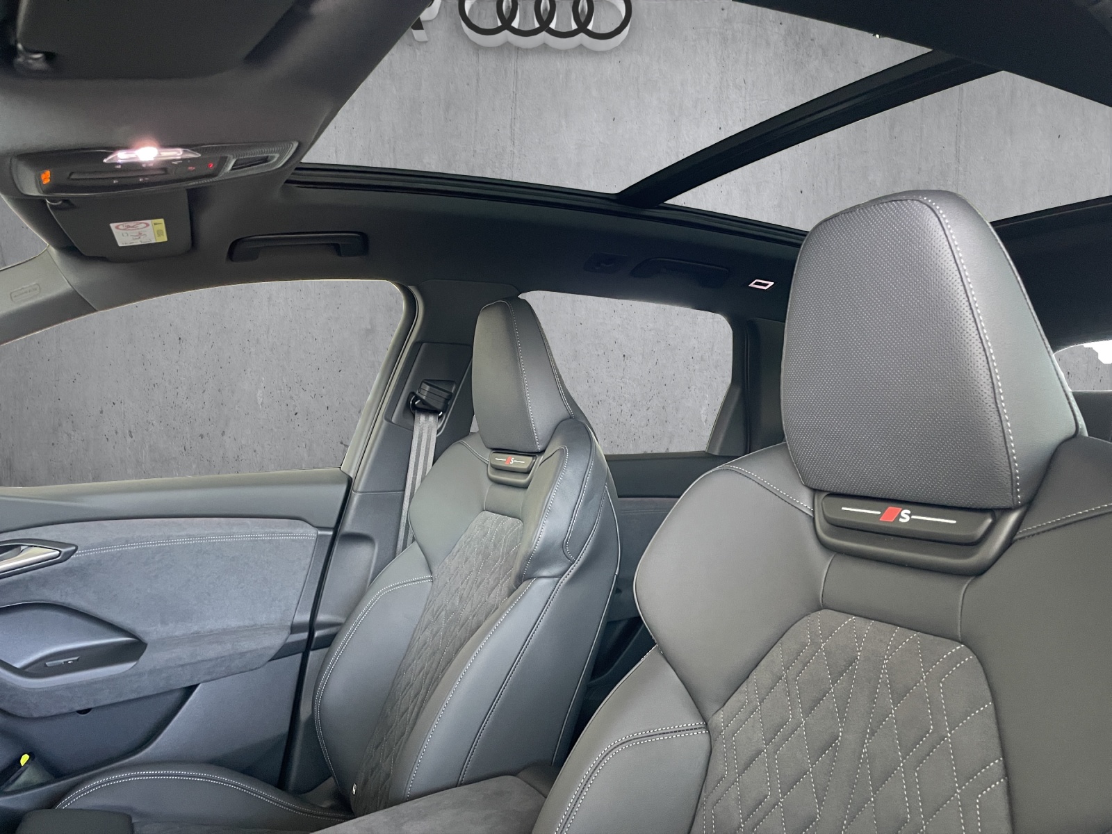AUDI Q6 e-tron quattro-image-16