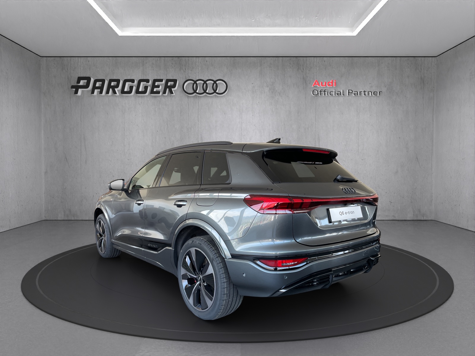AUDI Q6 e-tron quattro-image-4