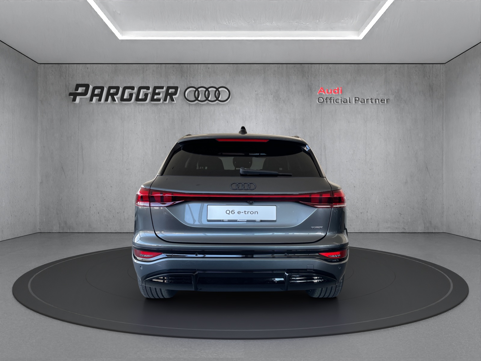AUDI Q6 e-tron quattro-image-3