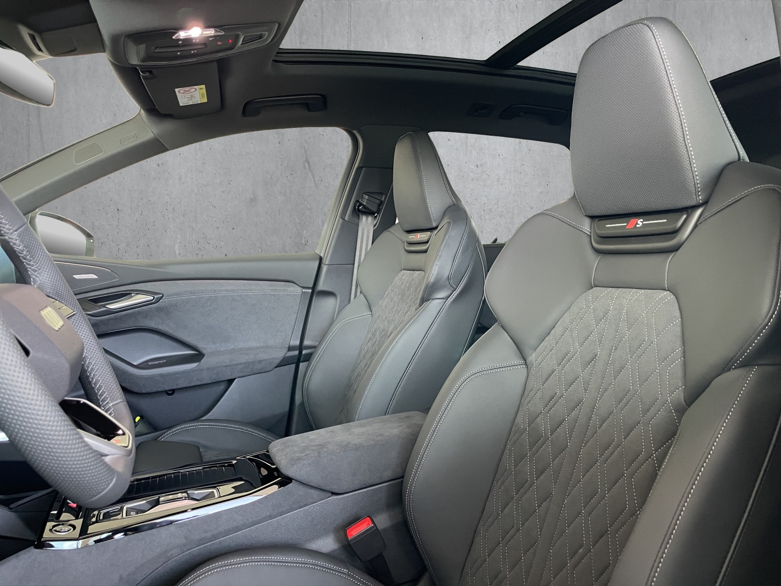 AUDI Q6 e-tron quattro-image-6