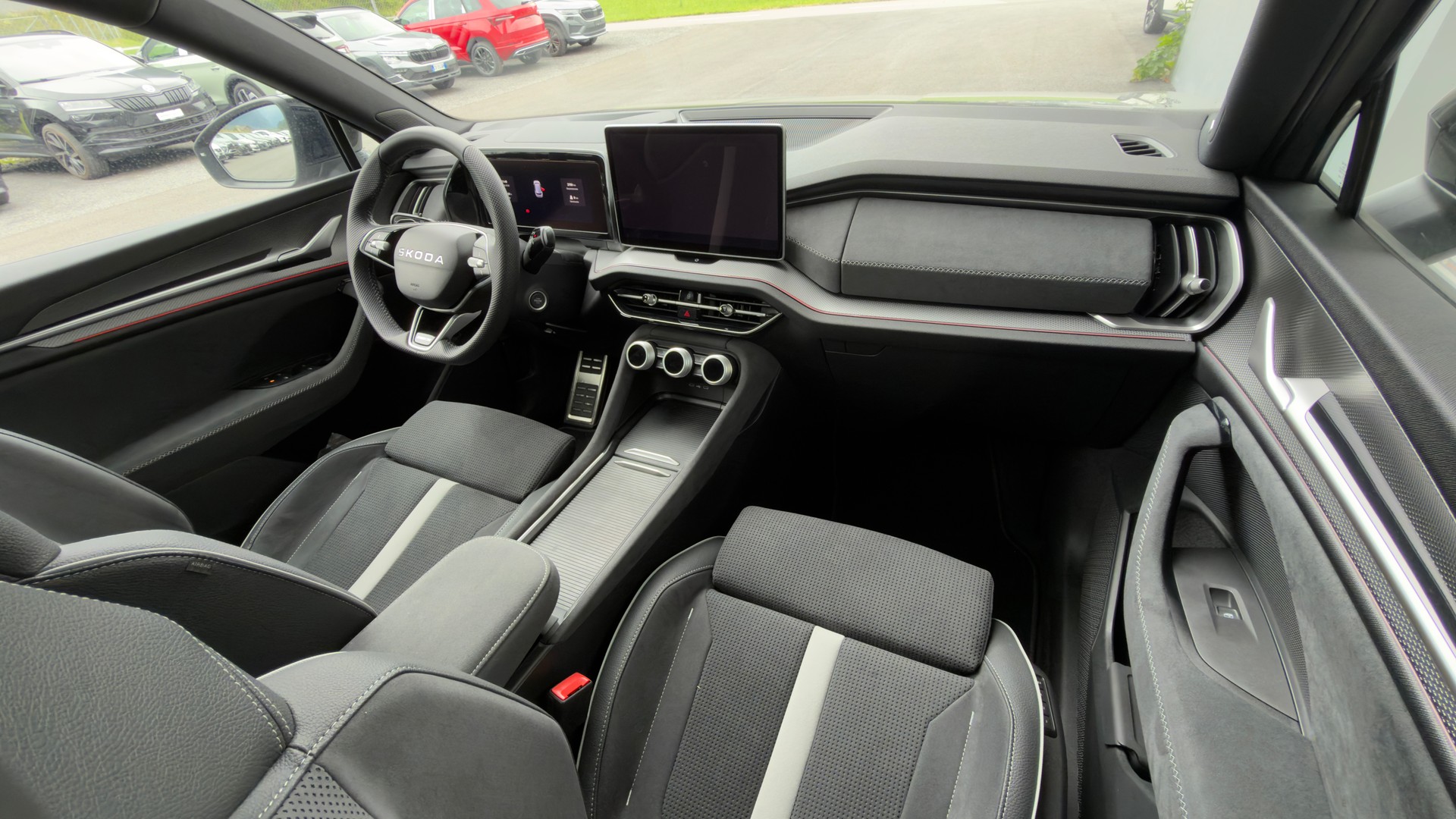 SKODA Kodiaq 1.5 TSI PHEV SportLine 2WD-image-12