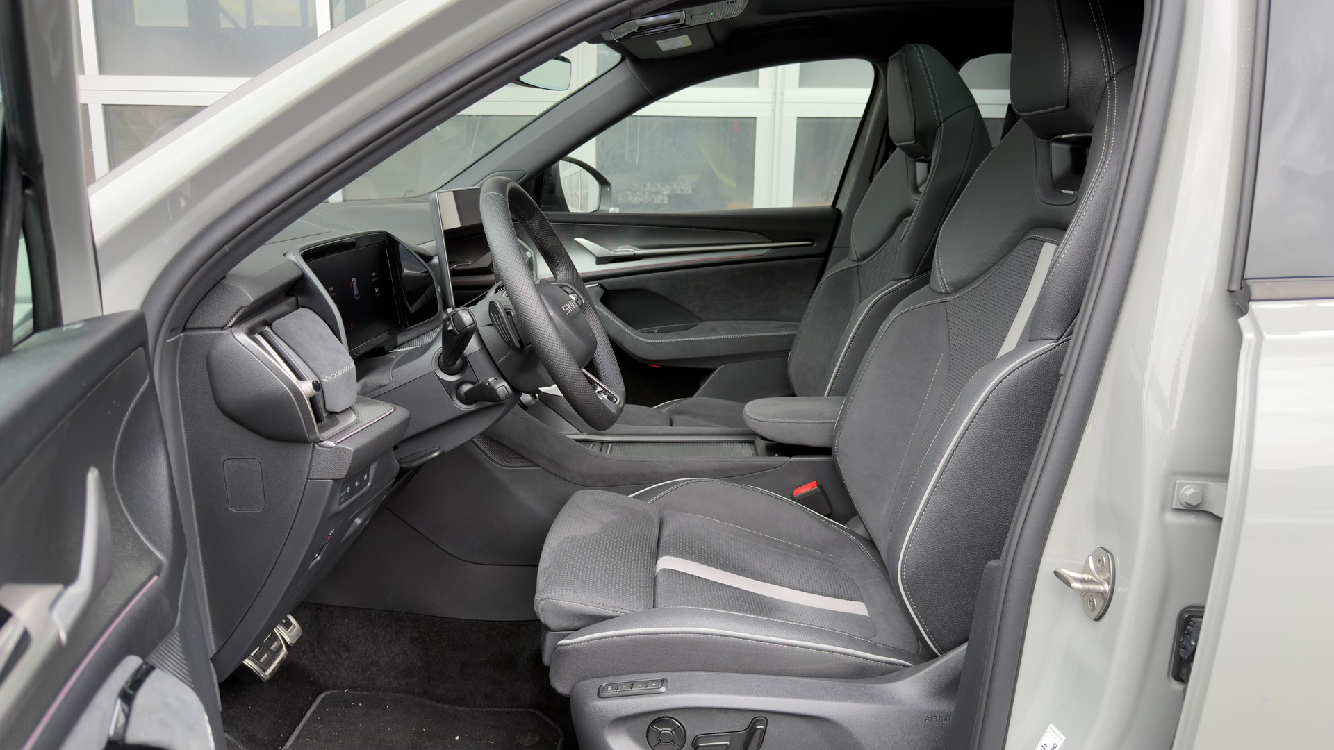 SKODA Kodiaq 1.5 TSI PHEV SportLine 2WD-image-13