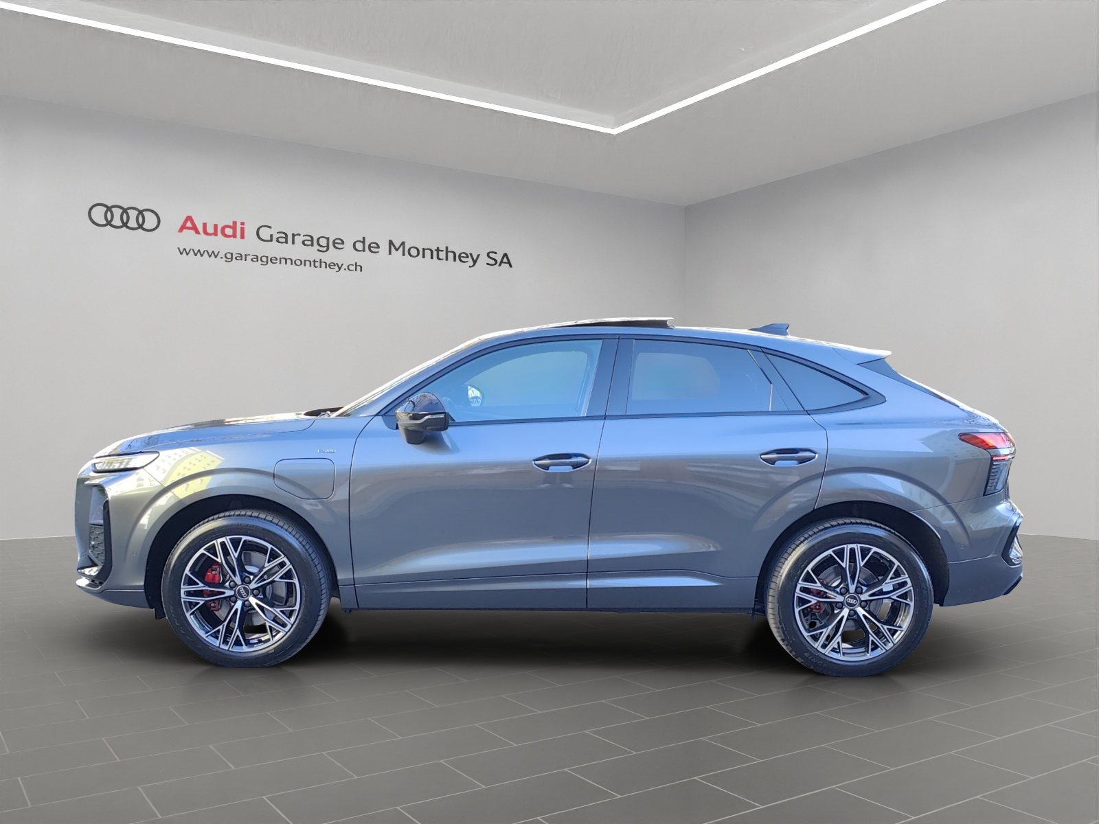 AUDI Q3 Sportback e-hybrid 200 kW S tronig-image-1