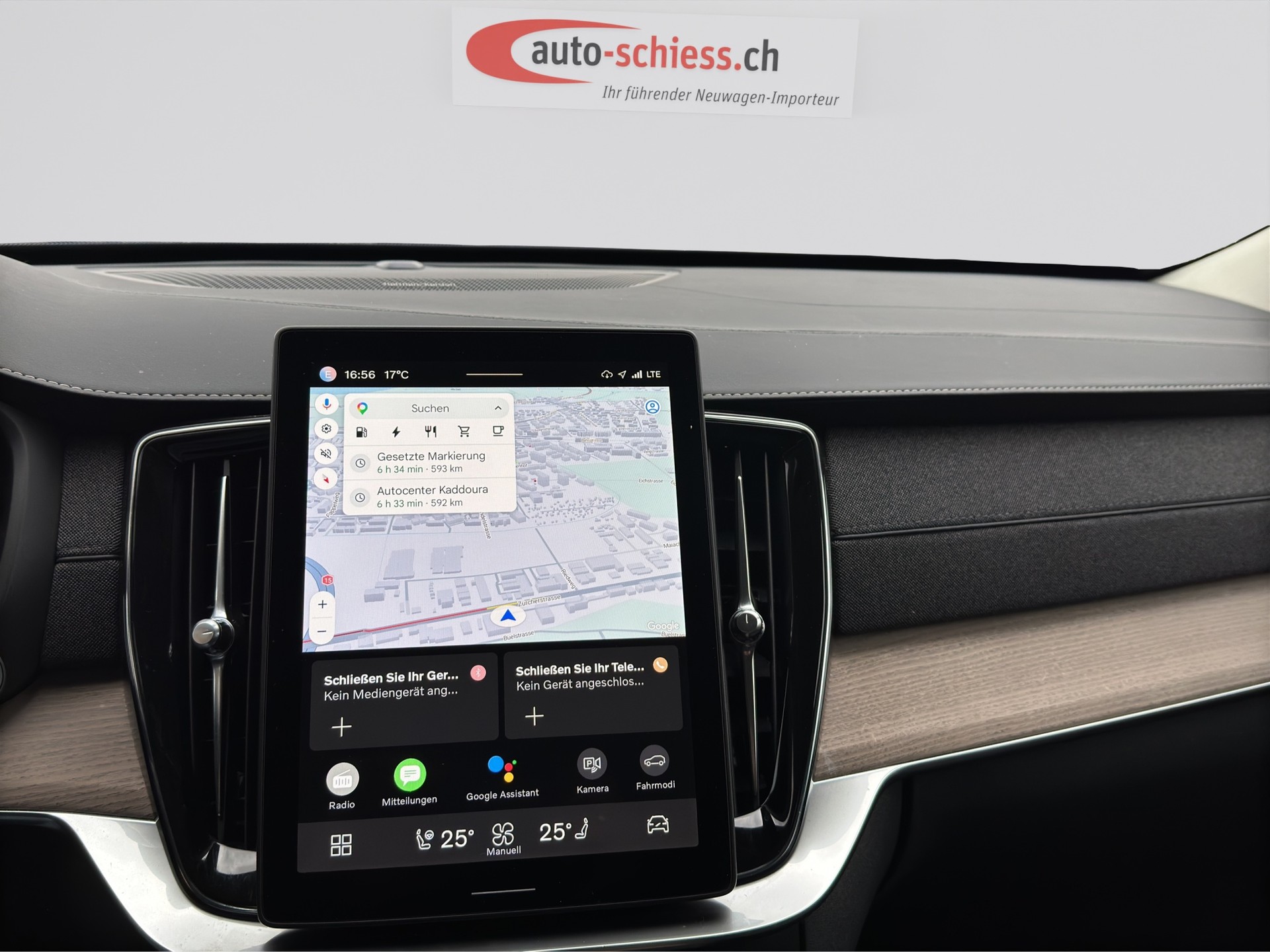 VOLVO XC90 T8e AWD Plus Dark PluginHybrid Geartronic-image-13