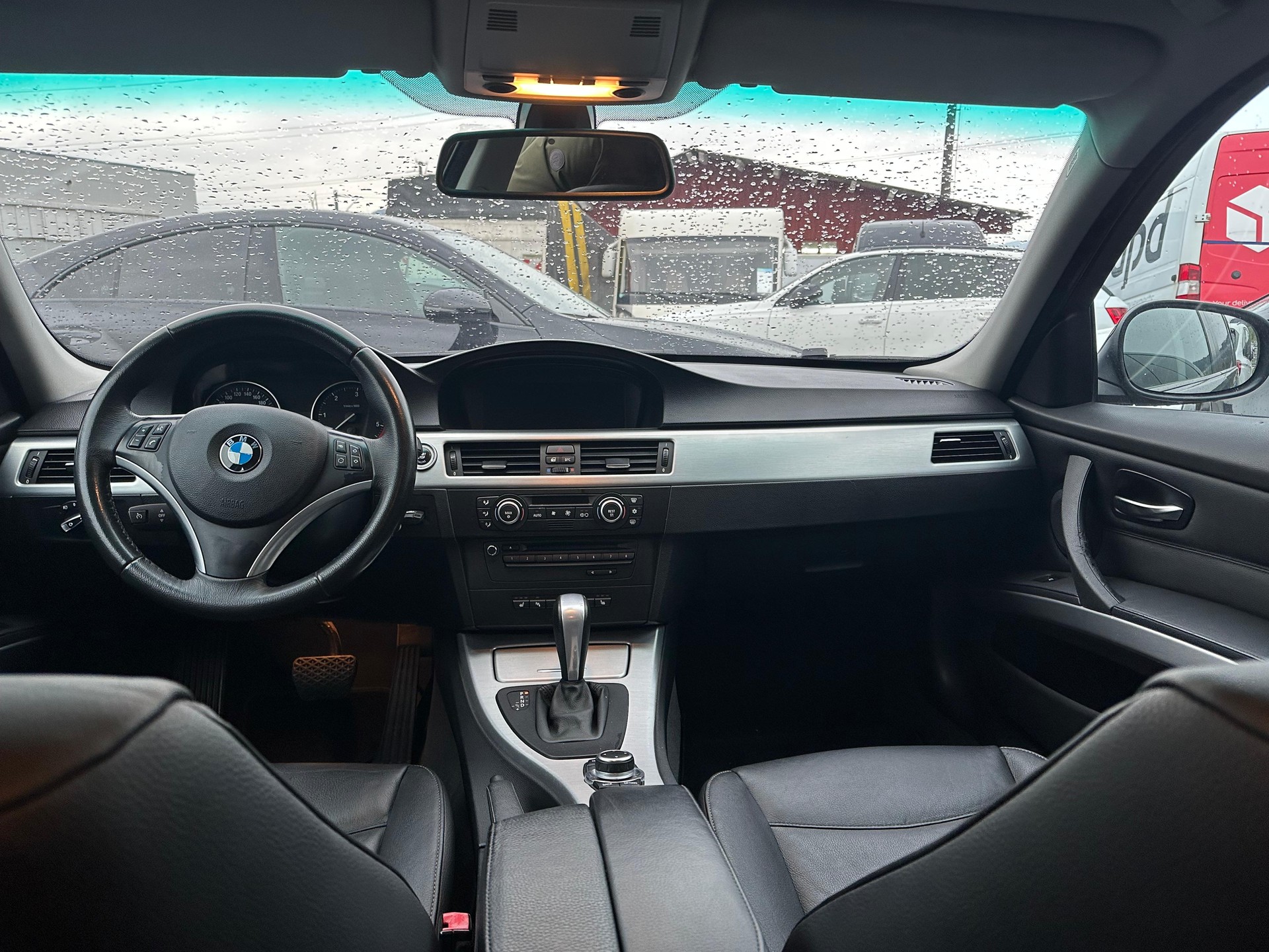 BMW 330d xDrive Steptronic ALL BLACK performance-image-3