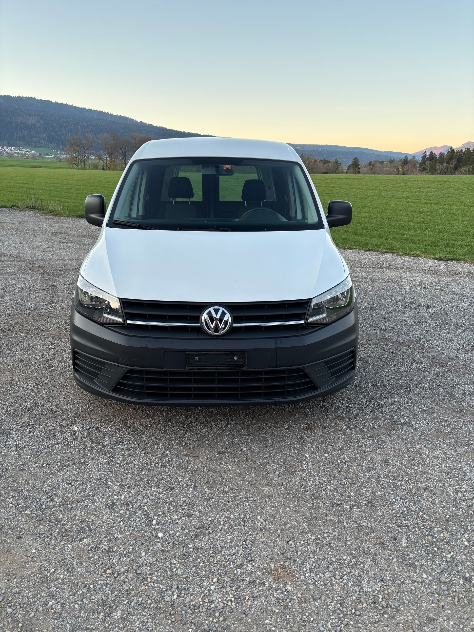 VW Caddy 1.4TGI BlueMotion Technology-image-2