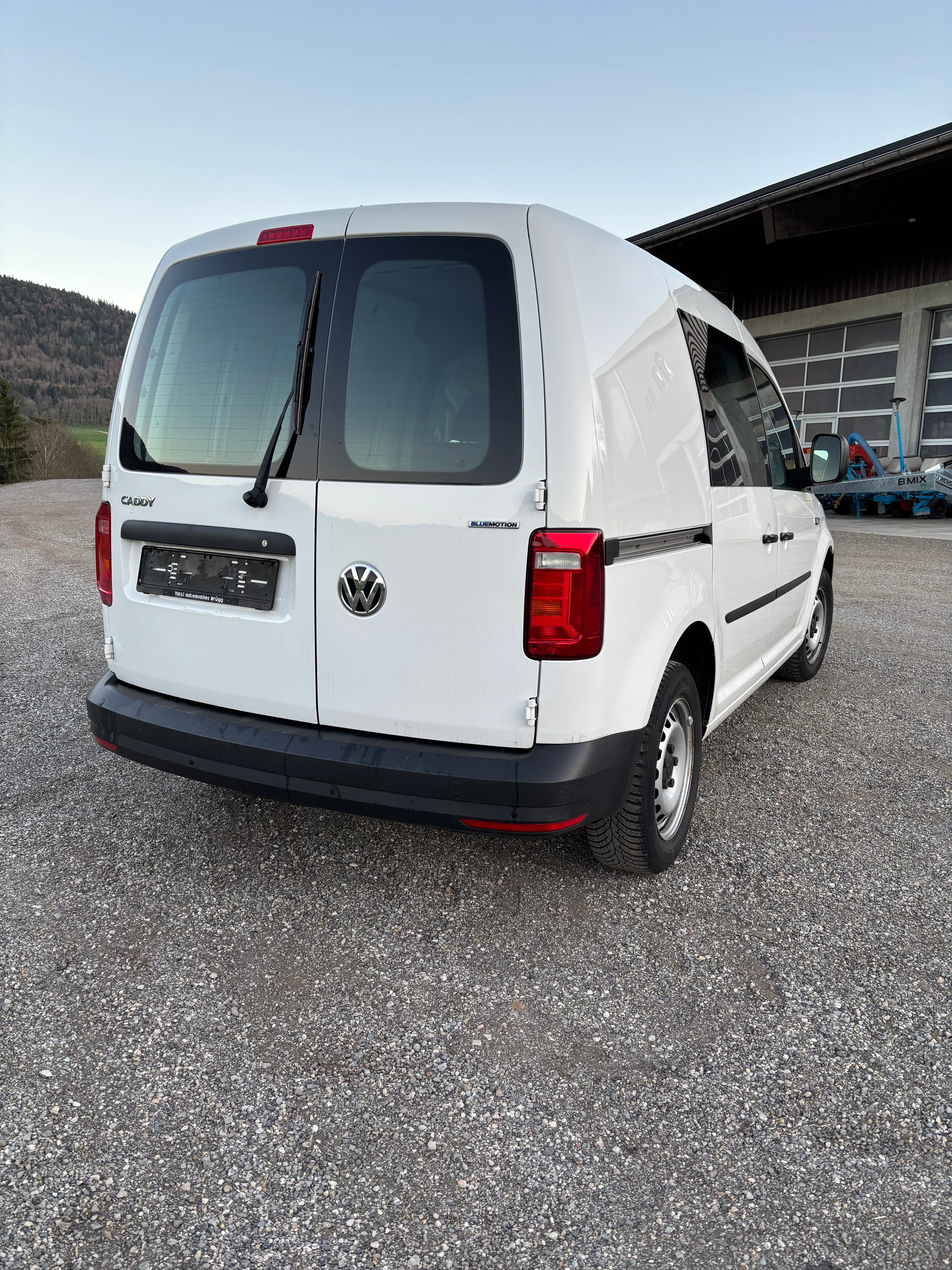 VW Caddy 1.4TGI BlueMotion Technology-image-3