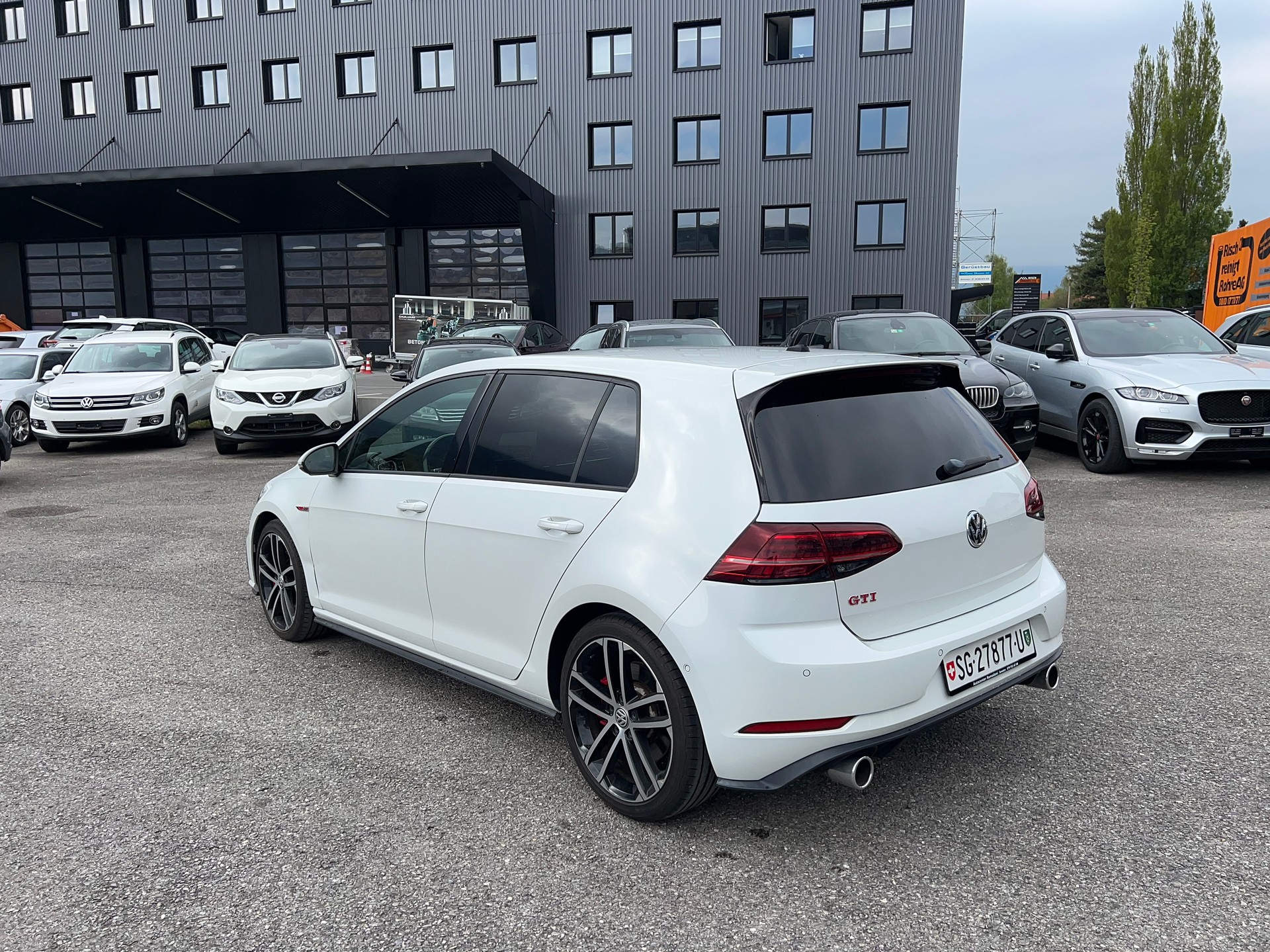 VW Golf 2.0 TSI GTI Performance DSG-image-9
