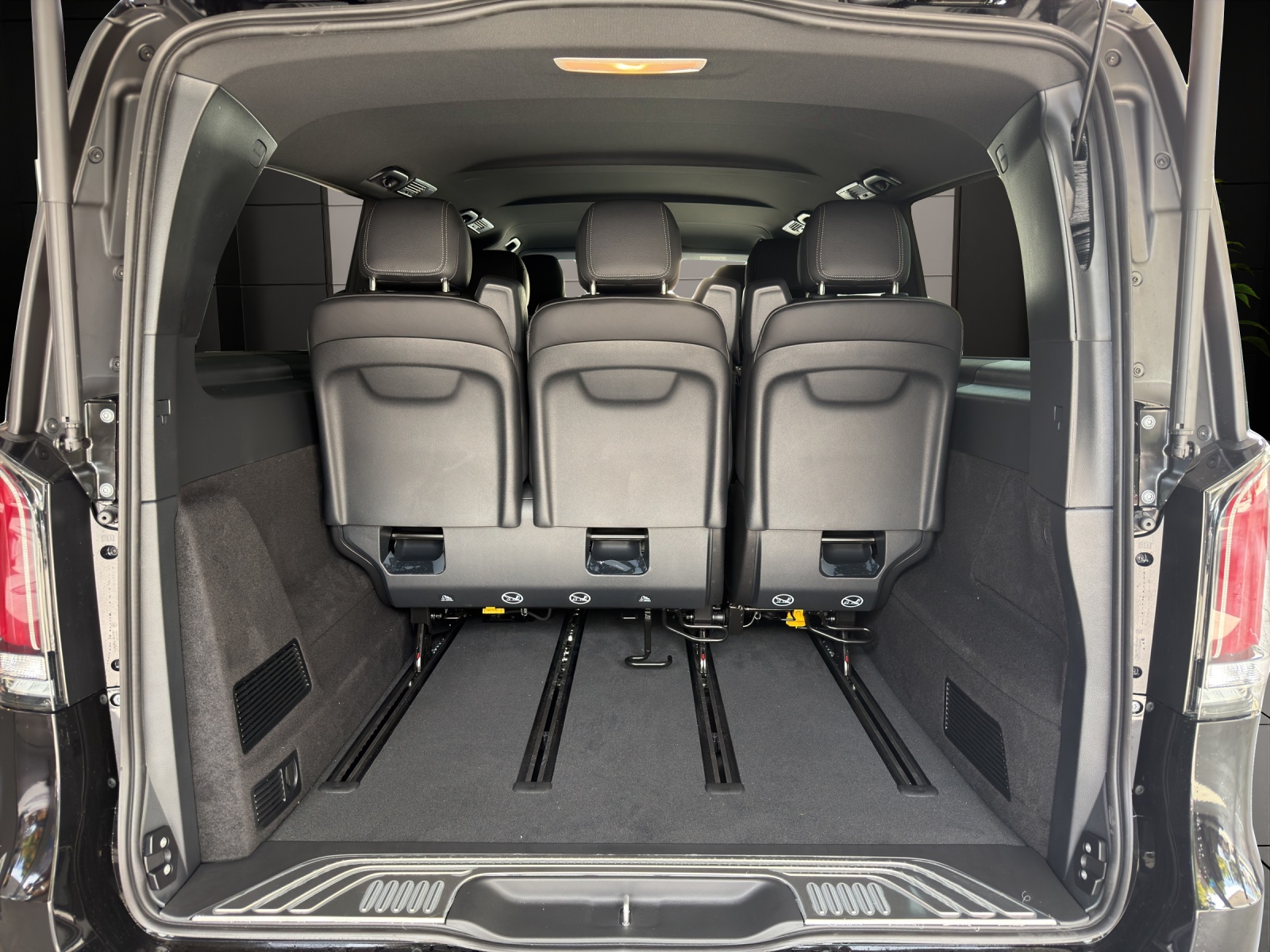 Image MERCEDES-BENZ V-250 V 250 d extralang 4Matic Avantgarde 9G-Tronic