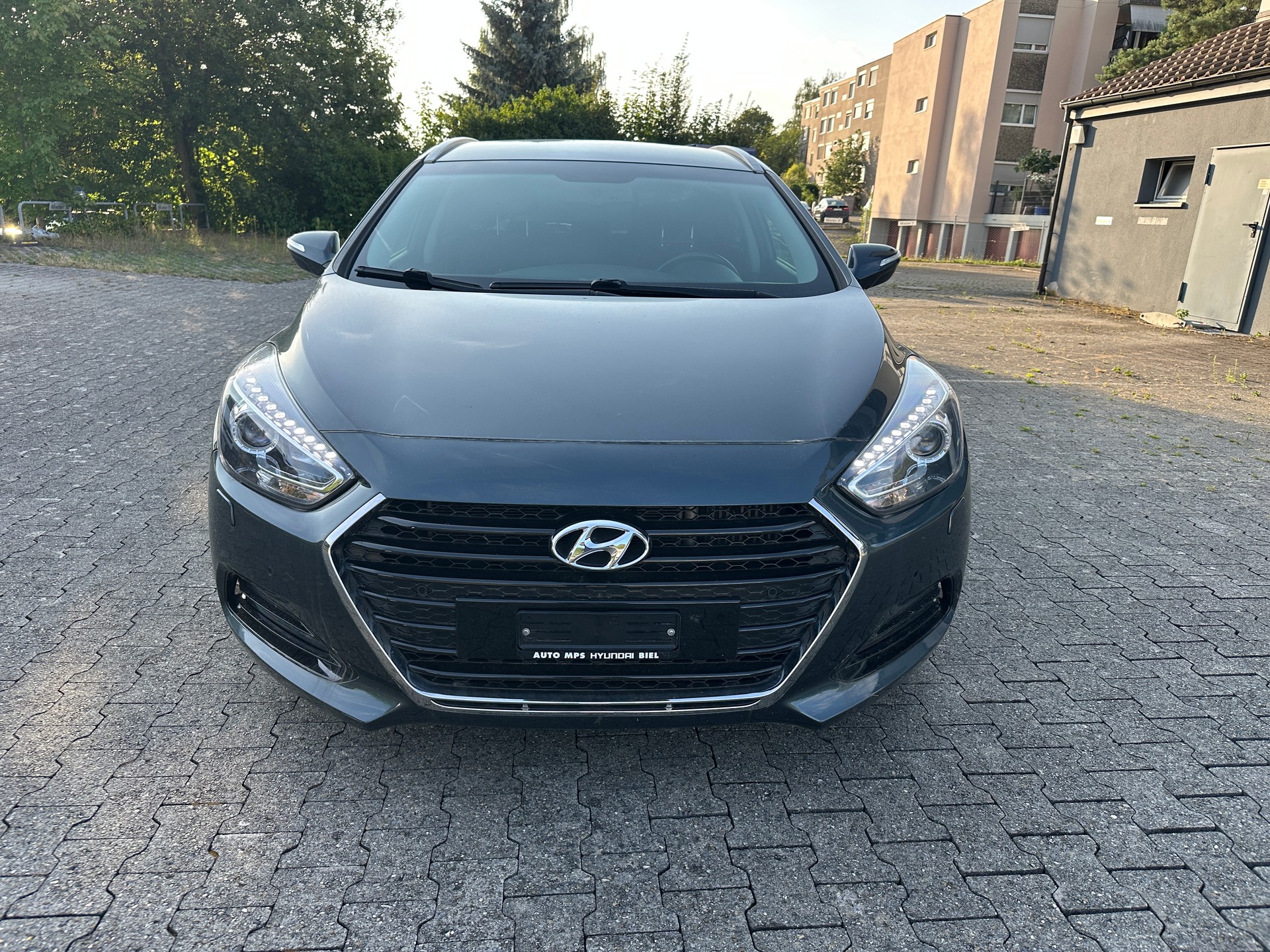 HYUNDAI i40 Wagon 1.7 CRDI Vertex Automatic-image-1