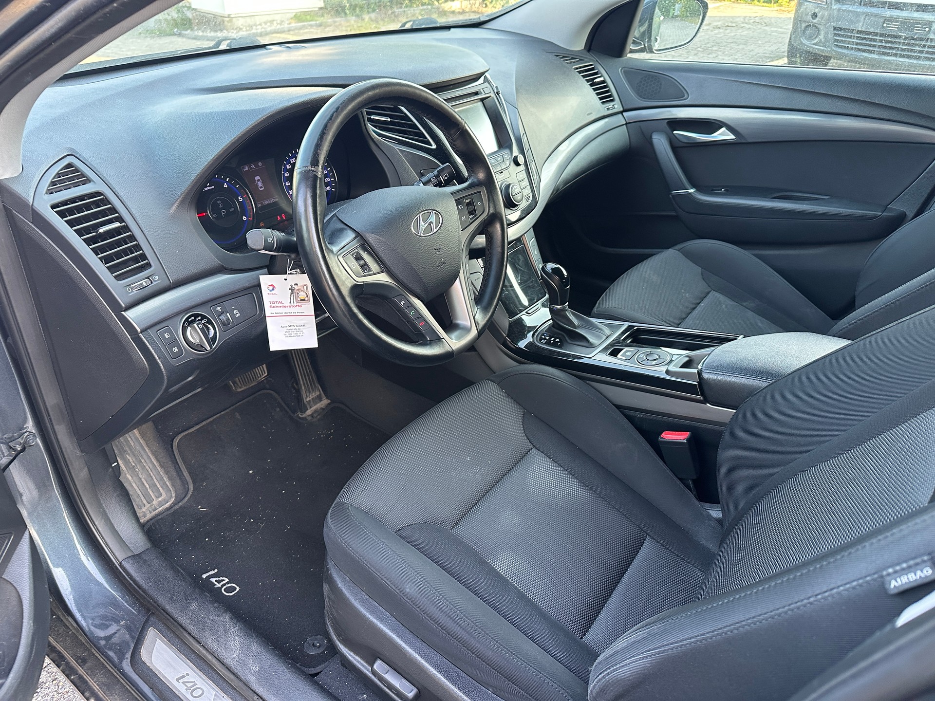 HYUNDAI i40 Wagon 1.7 CRDI Vertex Automatic-image-6