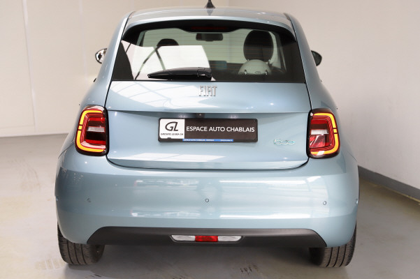 FIAT 500 3+1 el 87 kW La Prima-image-5