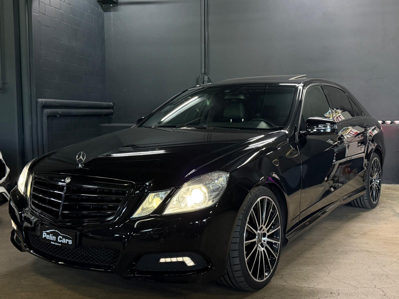 MERCEDES-BENZ E 350 CGI AMG Line 7G-Tronic All in Black Edition