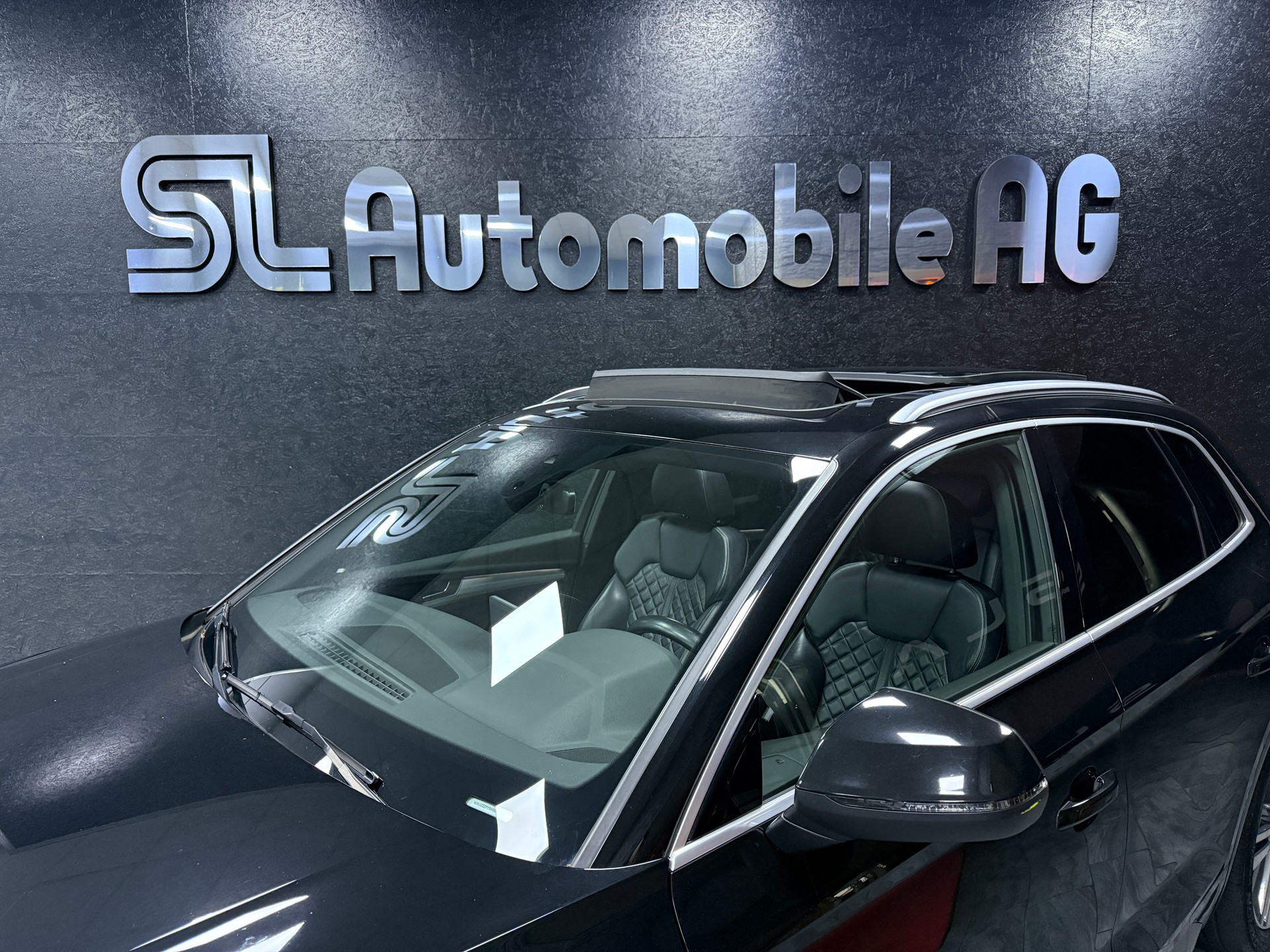 AUDI Q5 2.0 TDI S-Line sport quattro S-tronic-showroom-element-2