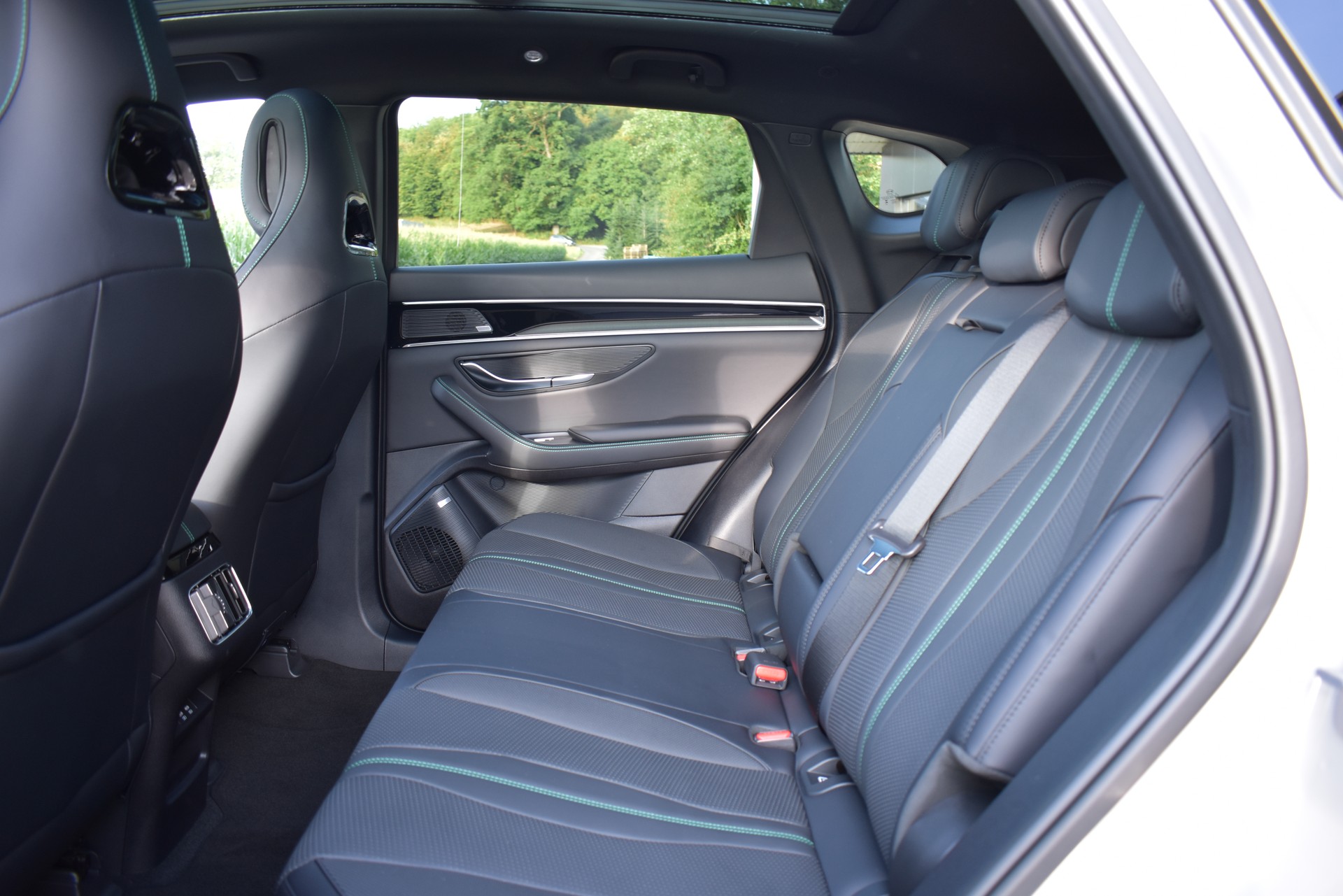 BYD Seal U DM-i Comfort-image-9