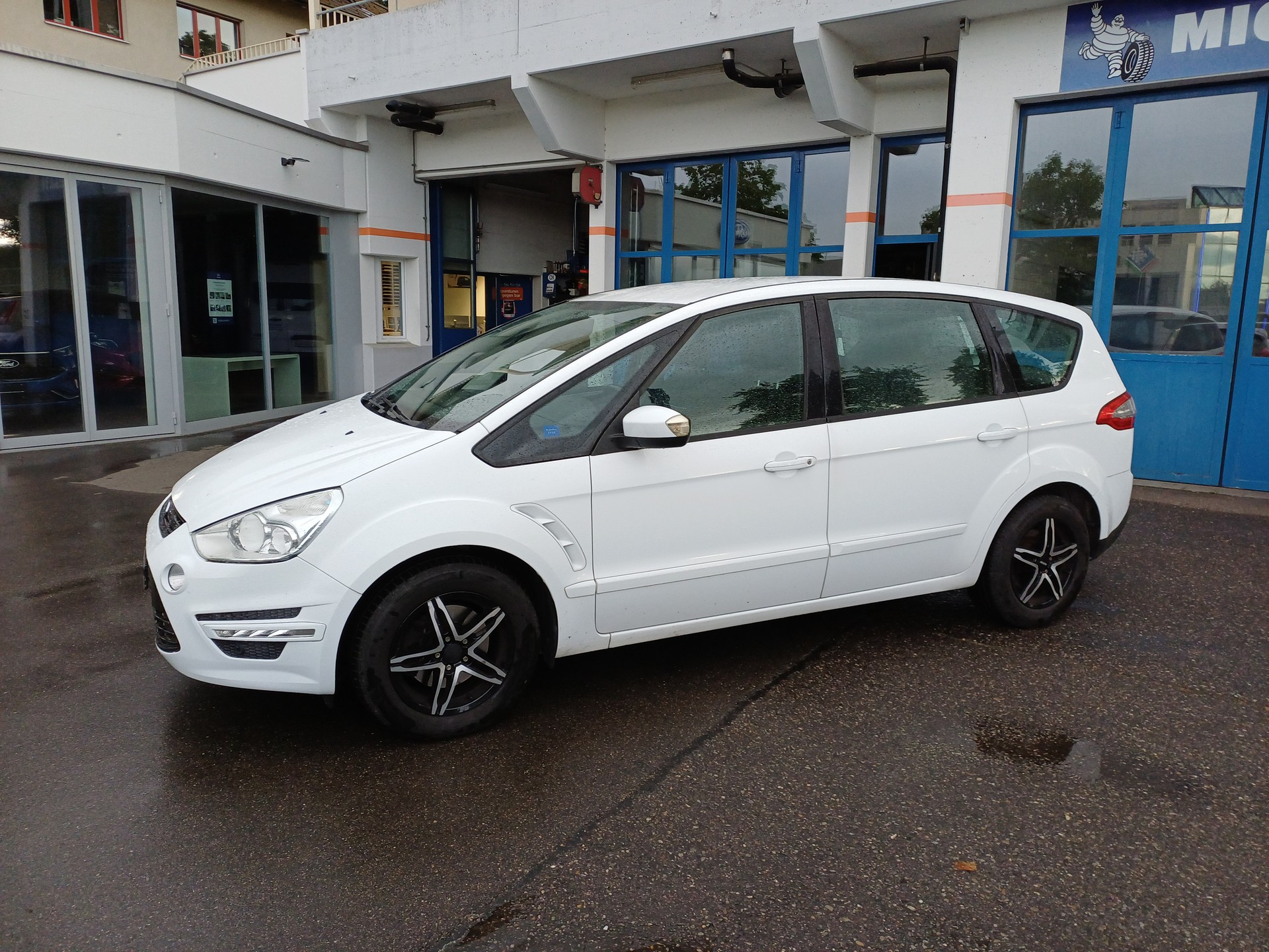 FORD S-Max 1.6 SCTi KNIE-Edition-image-6