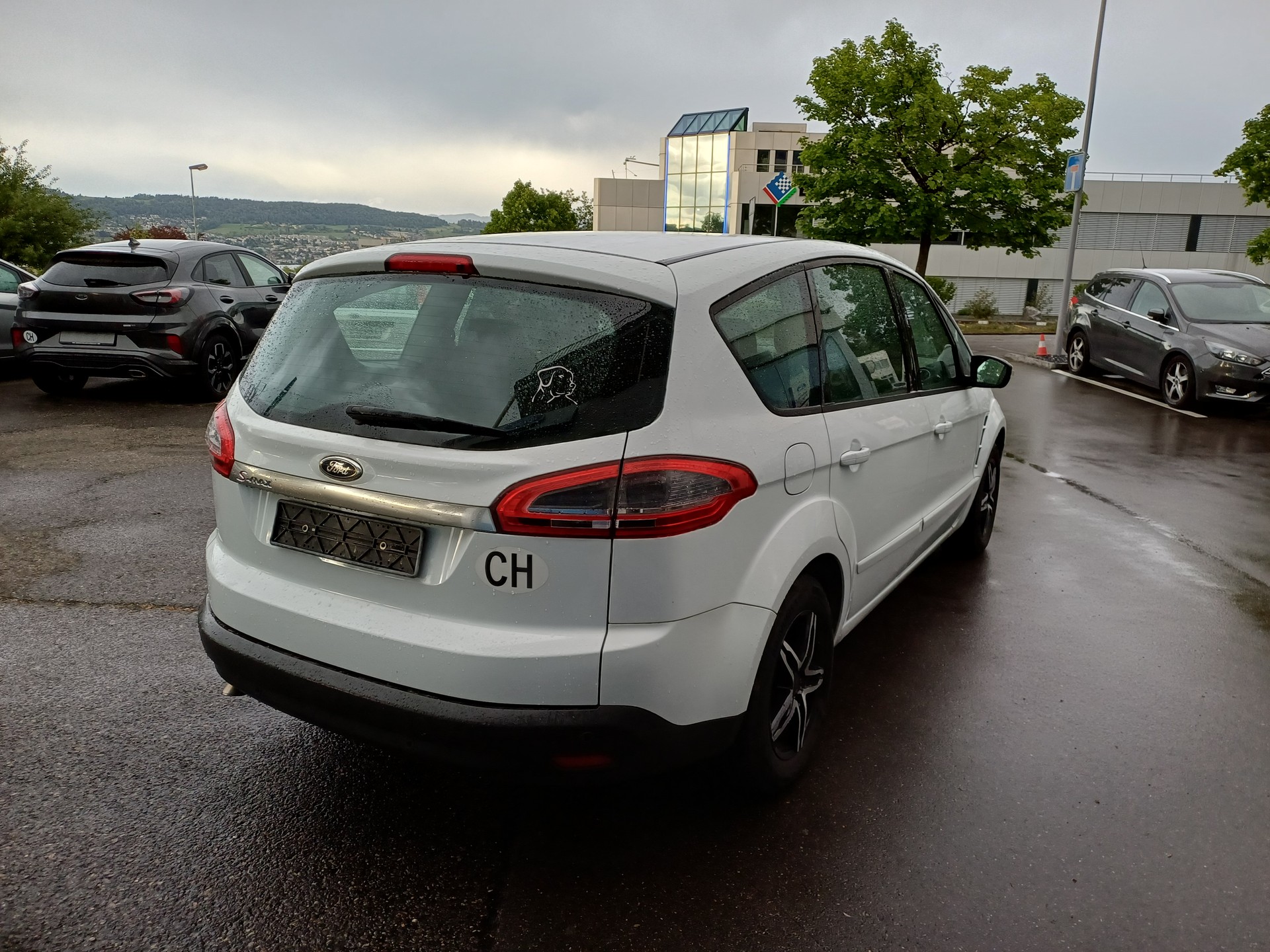 FORD S-Max 1.6 SCTi KNIE-Edition-image-4