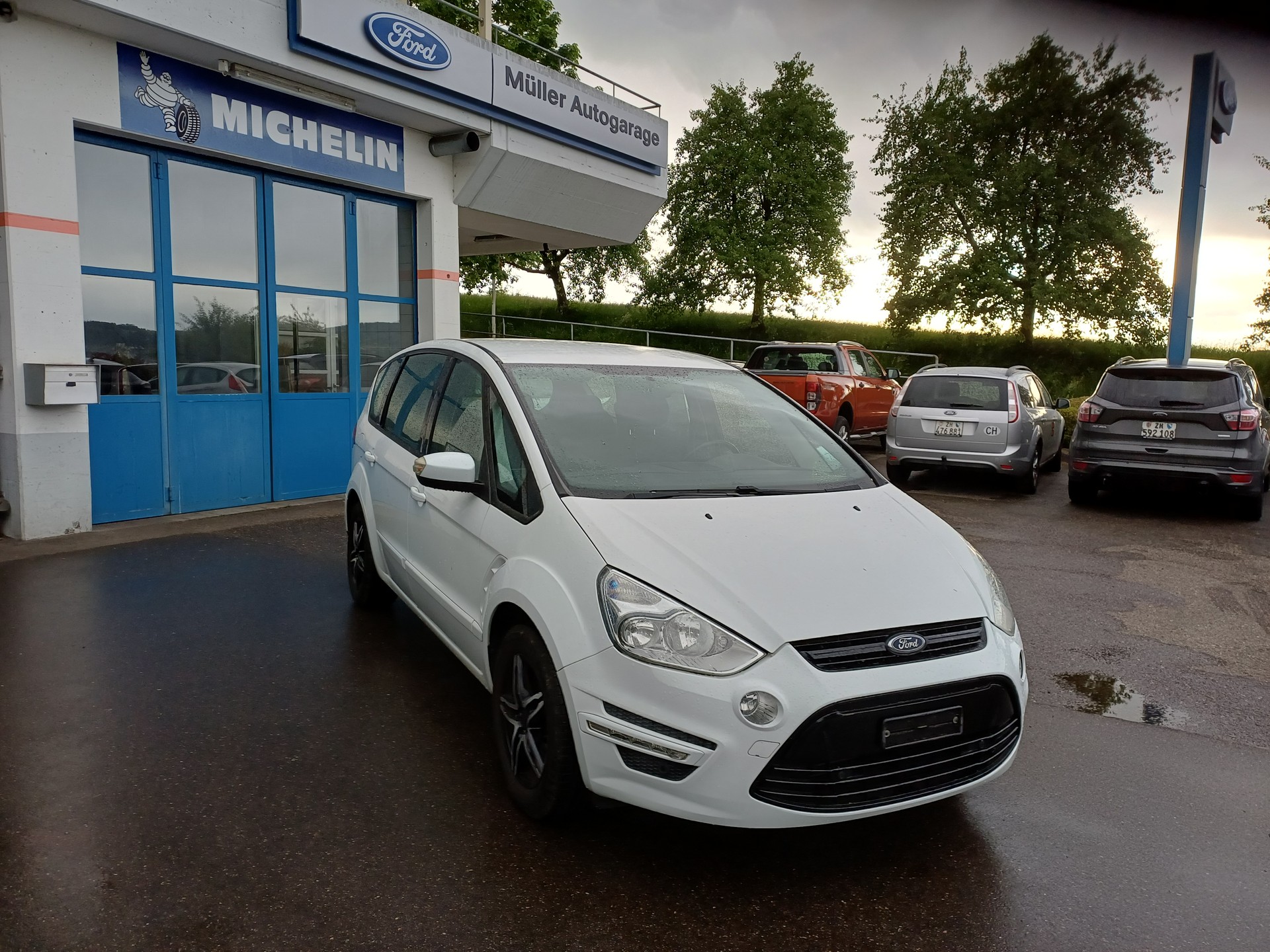 FORD S-Max 1.6 SCTi KNIE-Edition