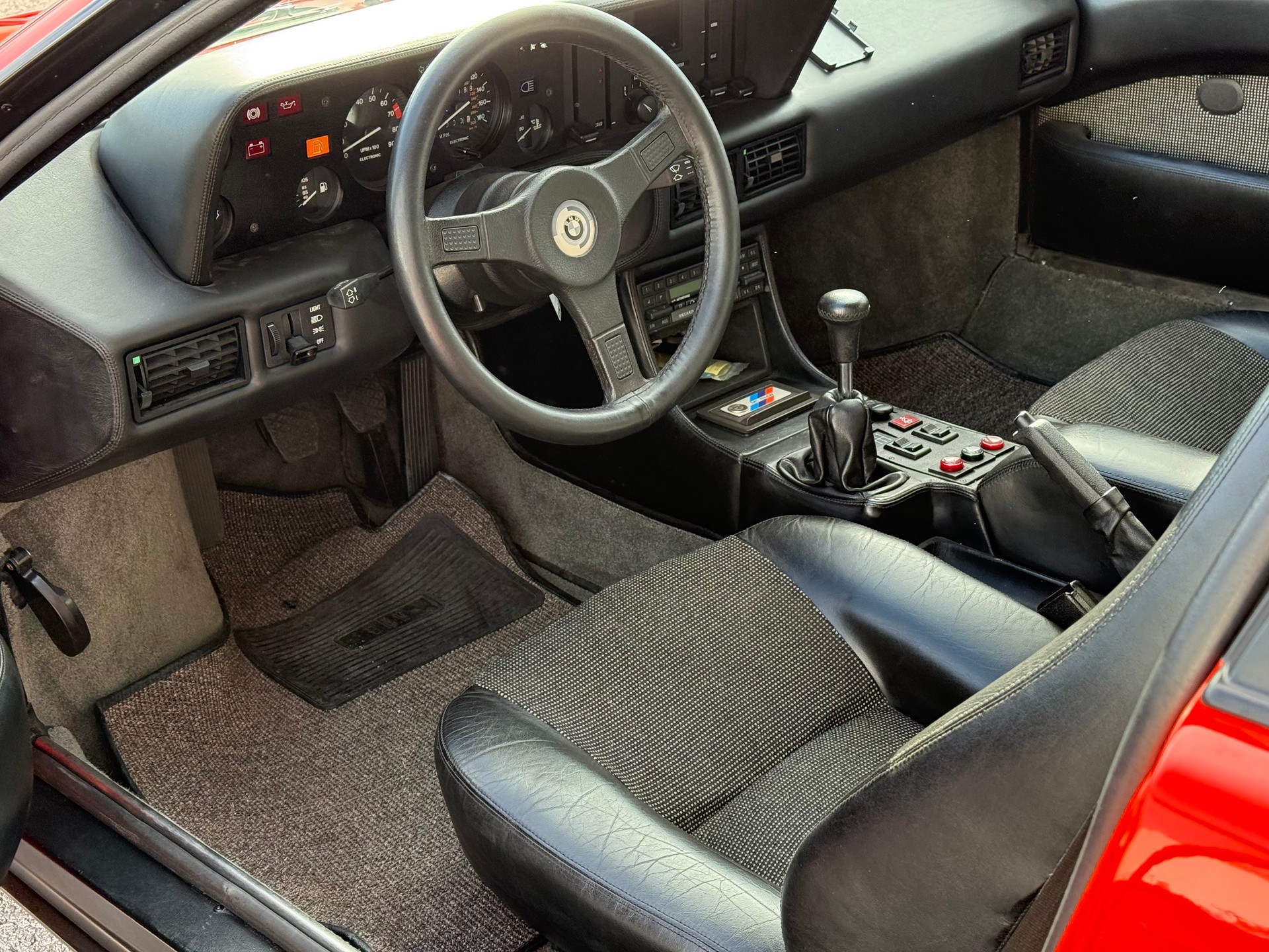 BMW E26 M1-image-11