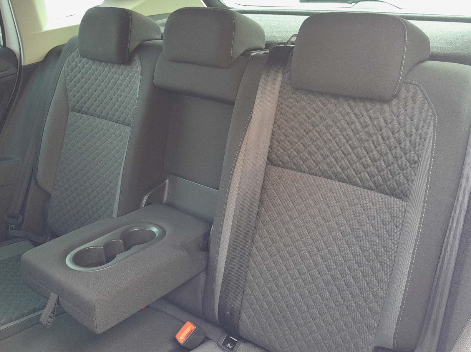 VW Tiguan 2.0 TDI SCR Comfortline 4Motion DSG-image-11