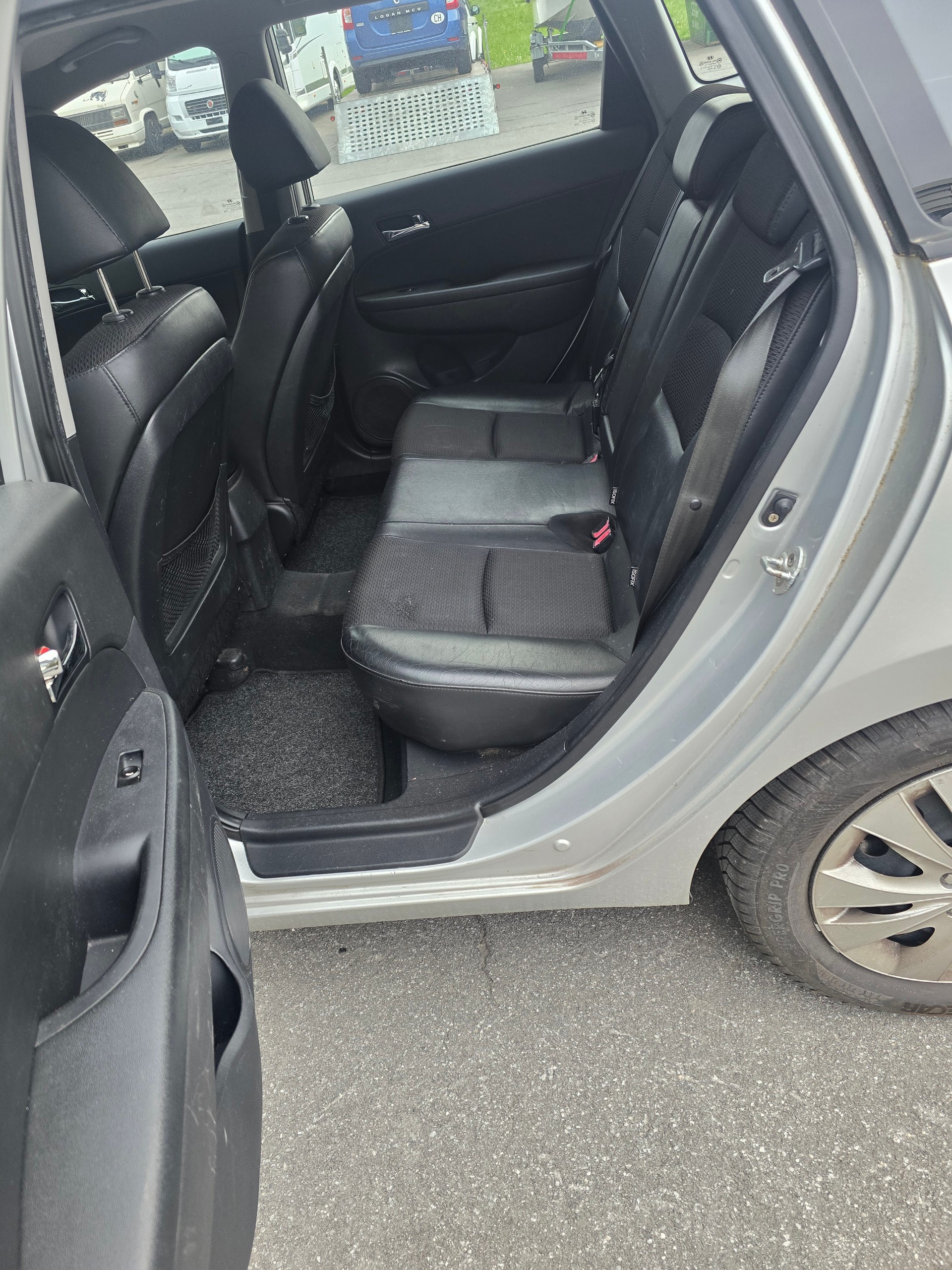 HYUNDAI i30 Wagon 2.0 Premium-image-14
