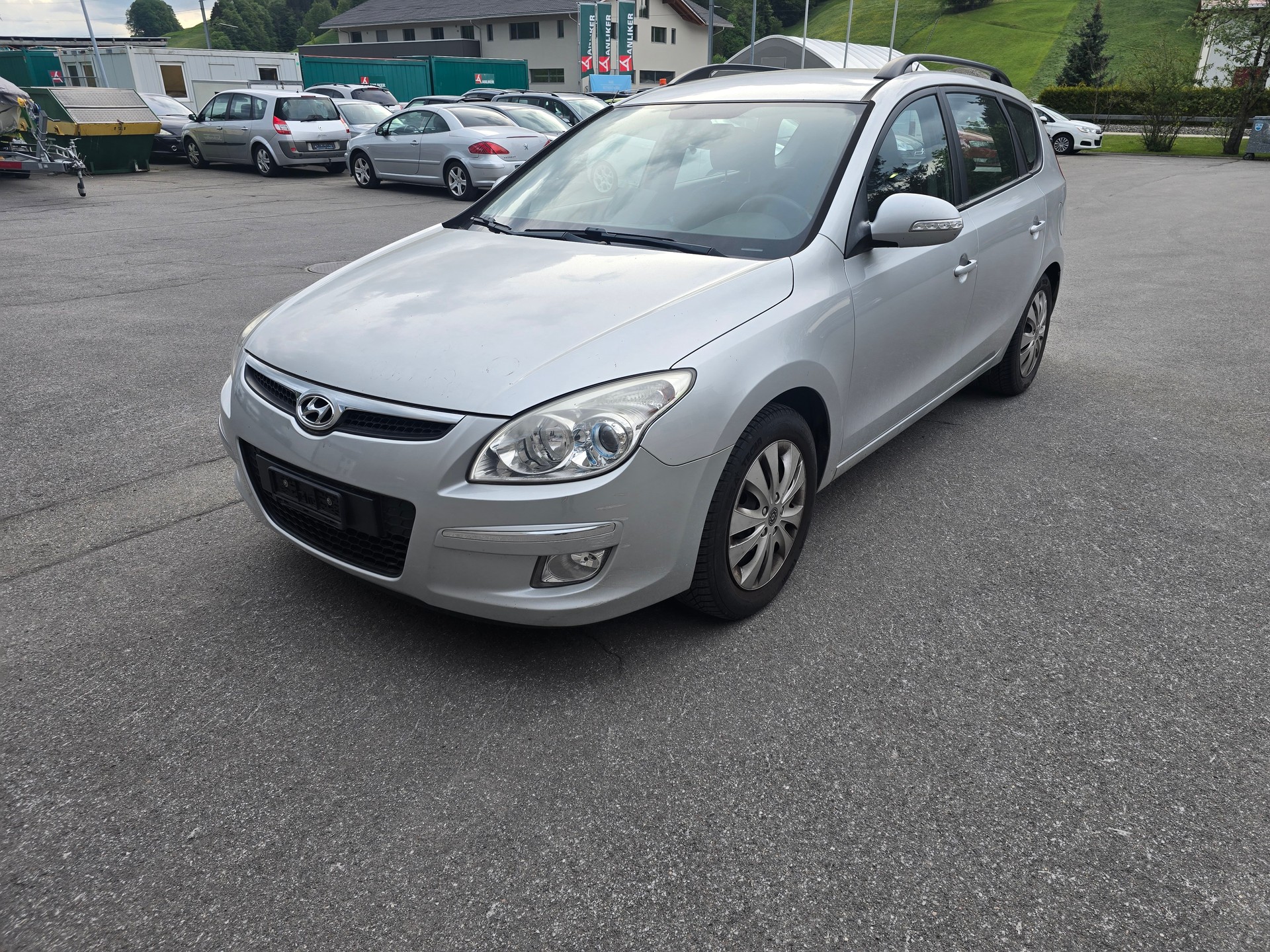 HYUNDAI i30 Wagon 2.0 Premium-image-2