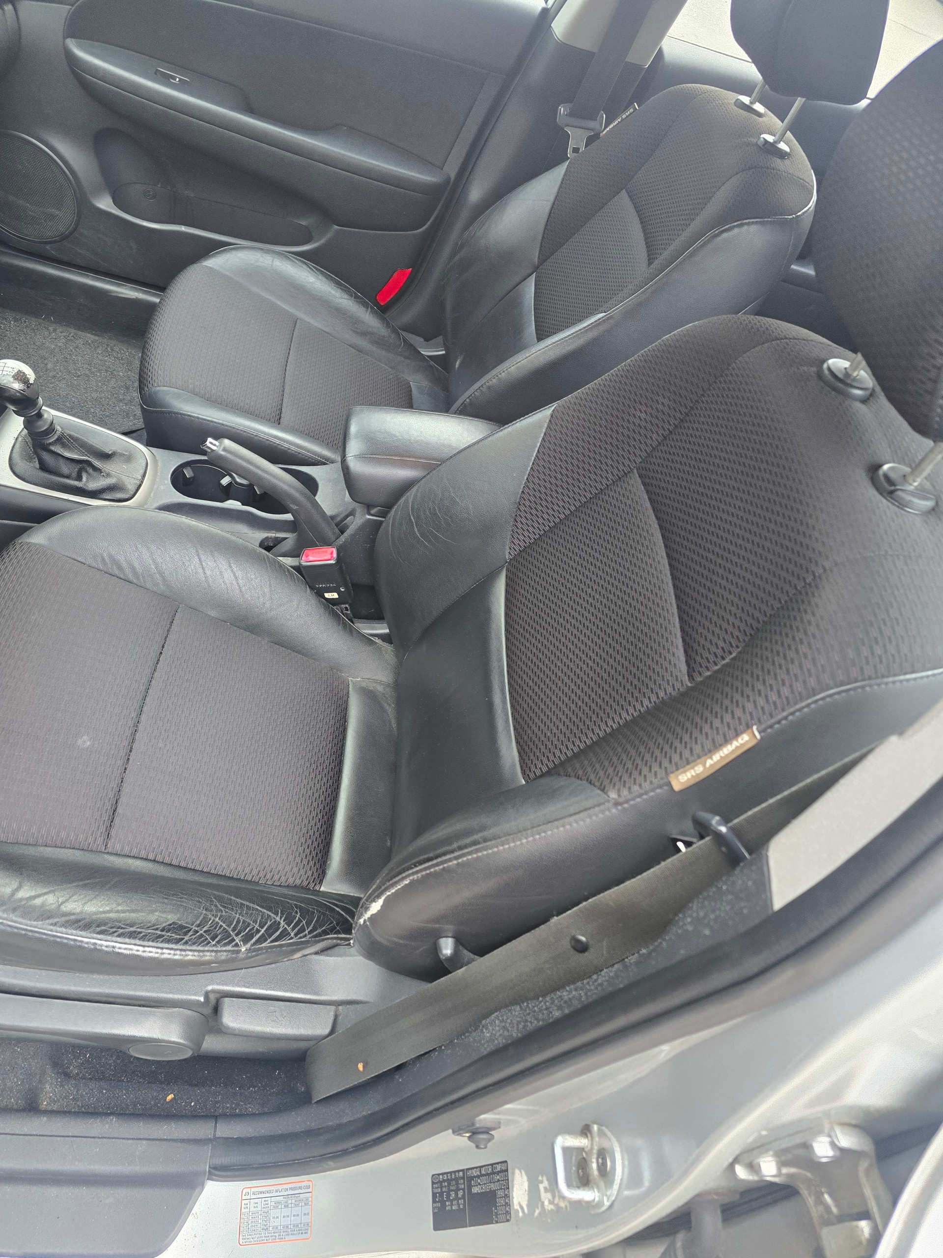 HYUNDAI i30 Wagon 2.0 Premium-image-12