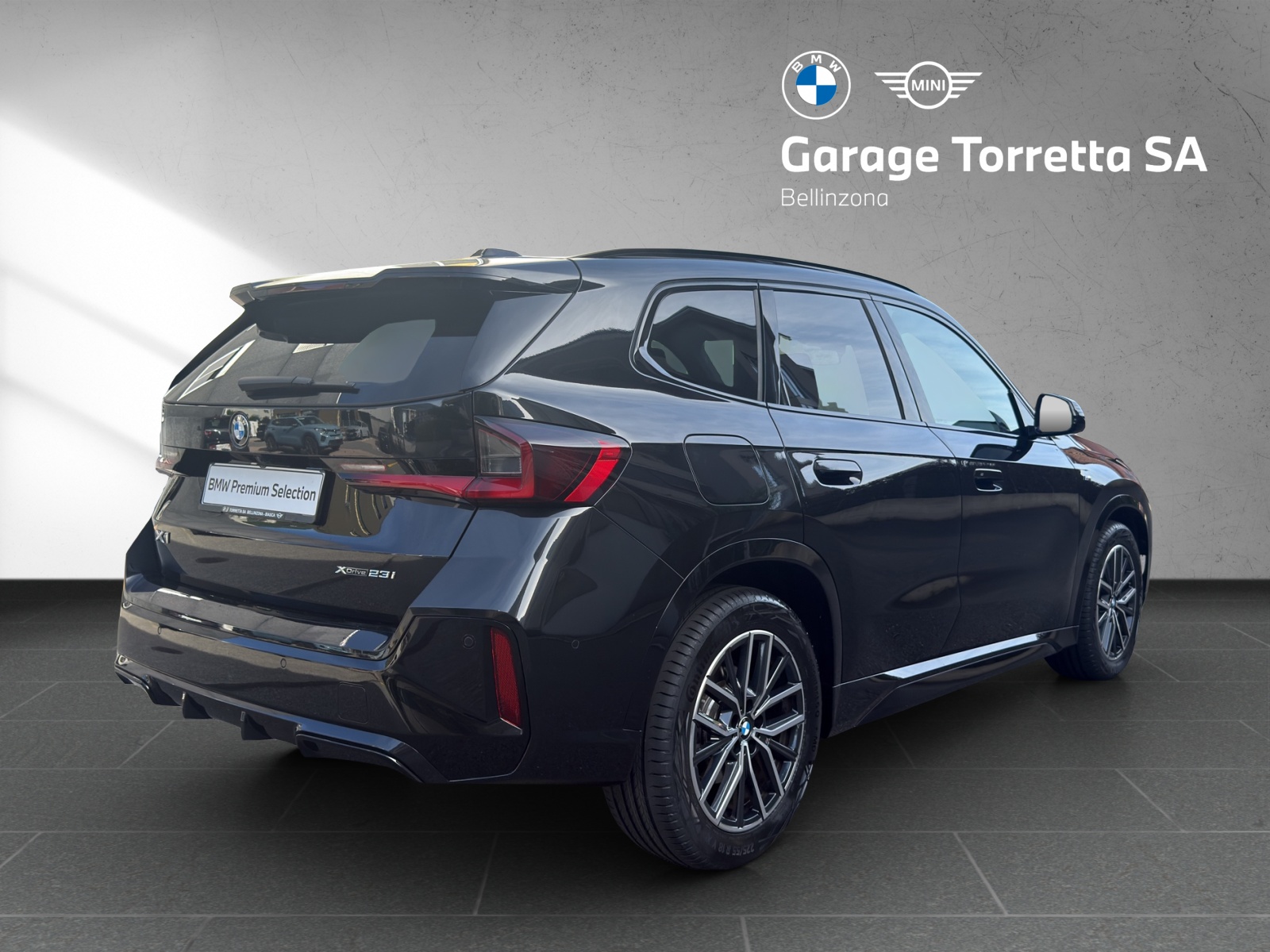 BMW X1 xDrive 23i 48V M Sport-image-4