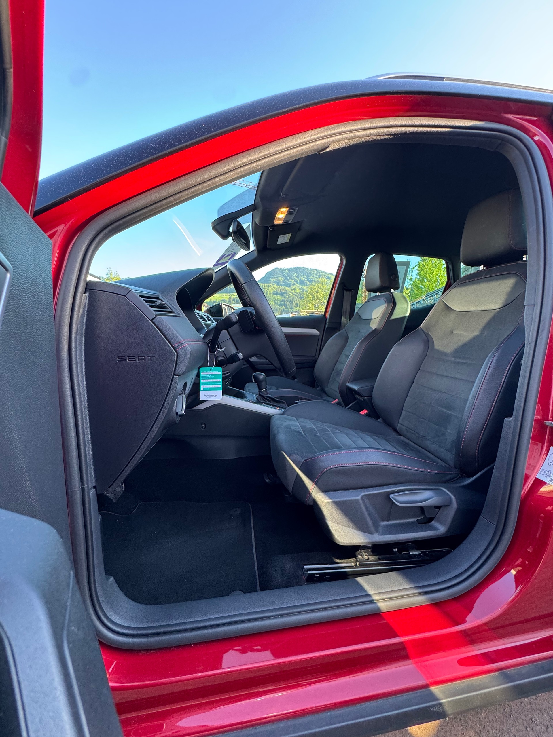 SEAT Arona 1.0 TSI Eco DSG SWISS FR-image-17