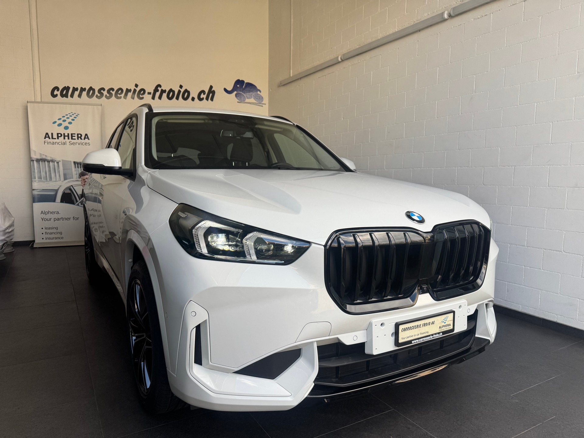 BMW X1 xDrive 20d 48V-image-17