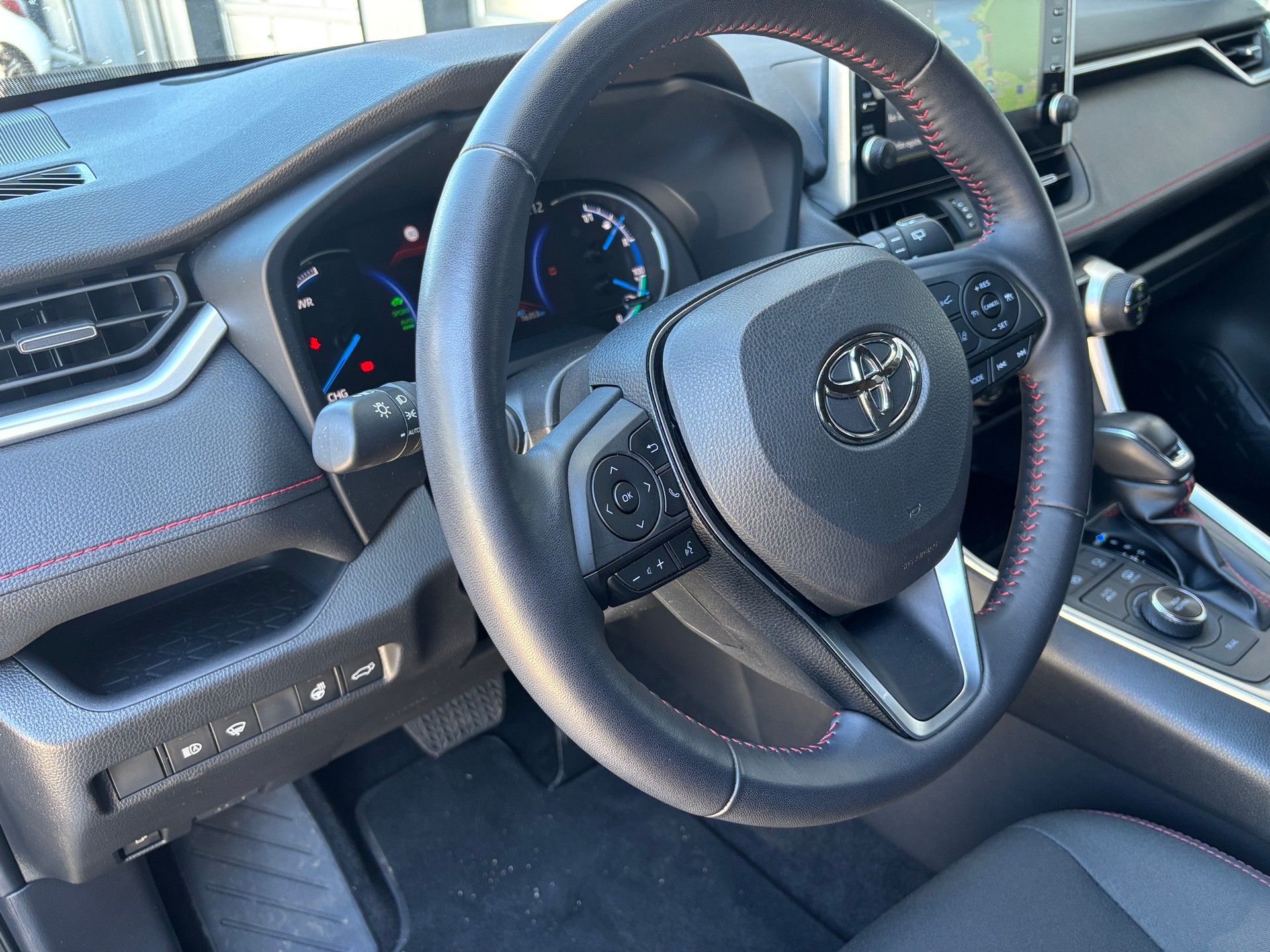 TOYOTA RAV-4 2.5 PHEV Trend e-CVT 4WD-image-14