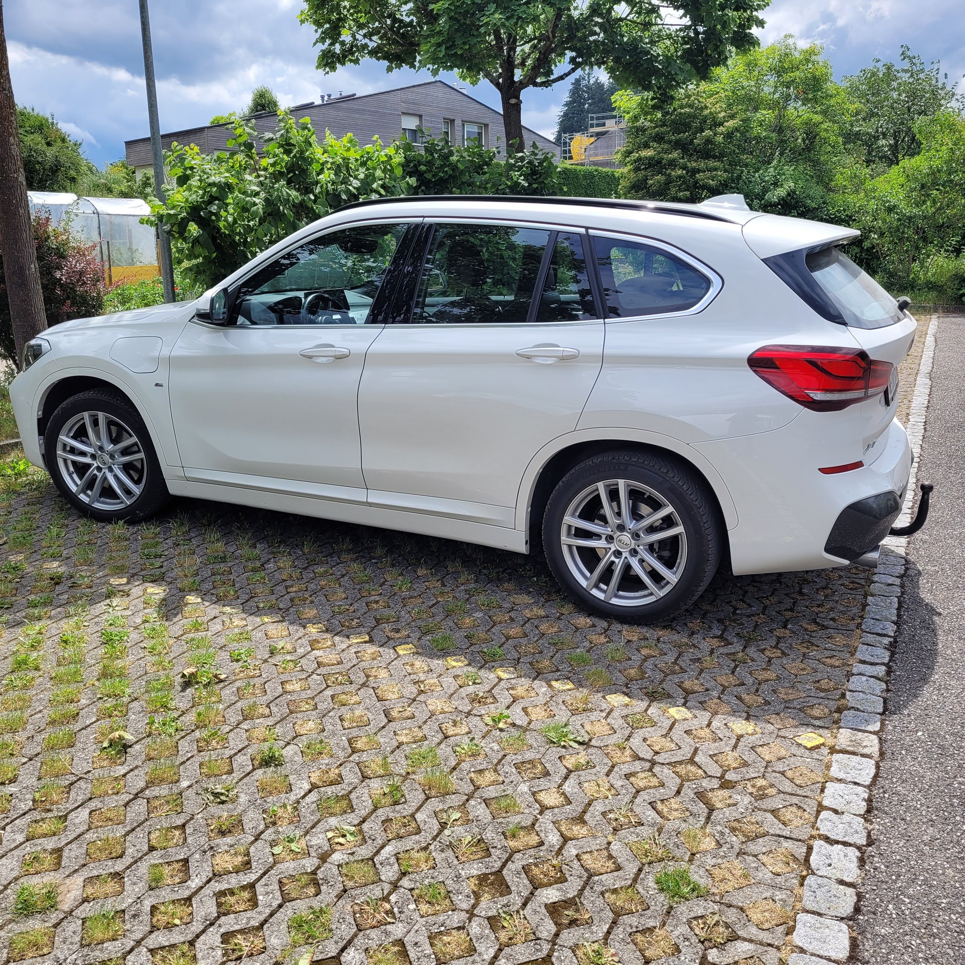 BMW x1 25e xDrive-image-0