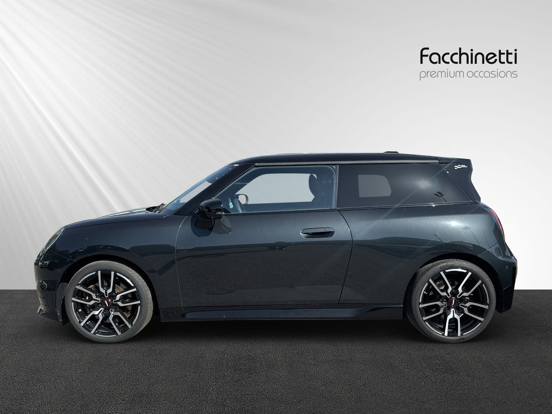 MINI Cooper SE-showroom-element-1