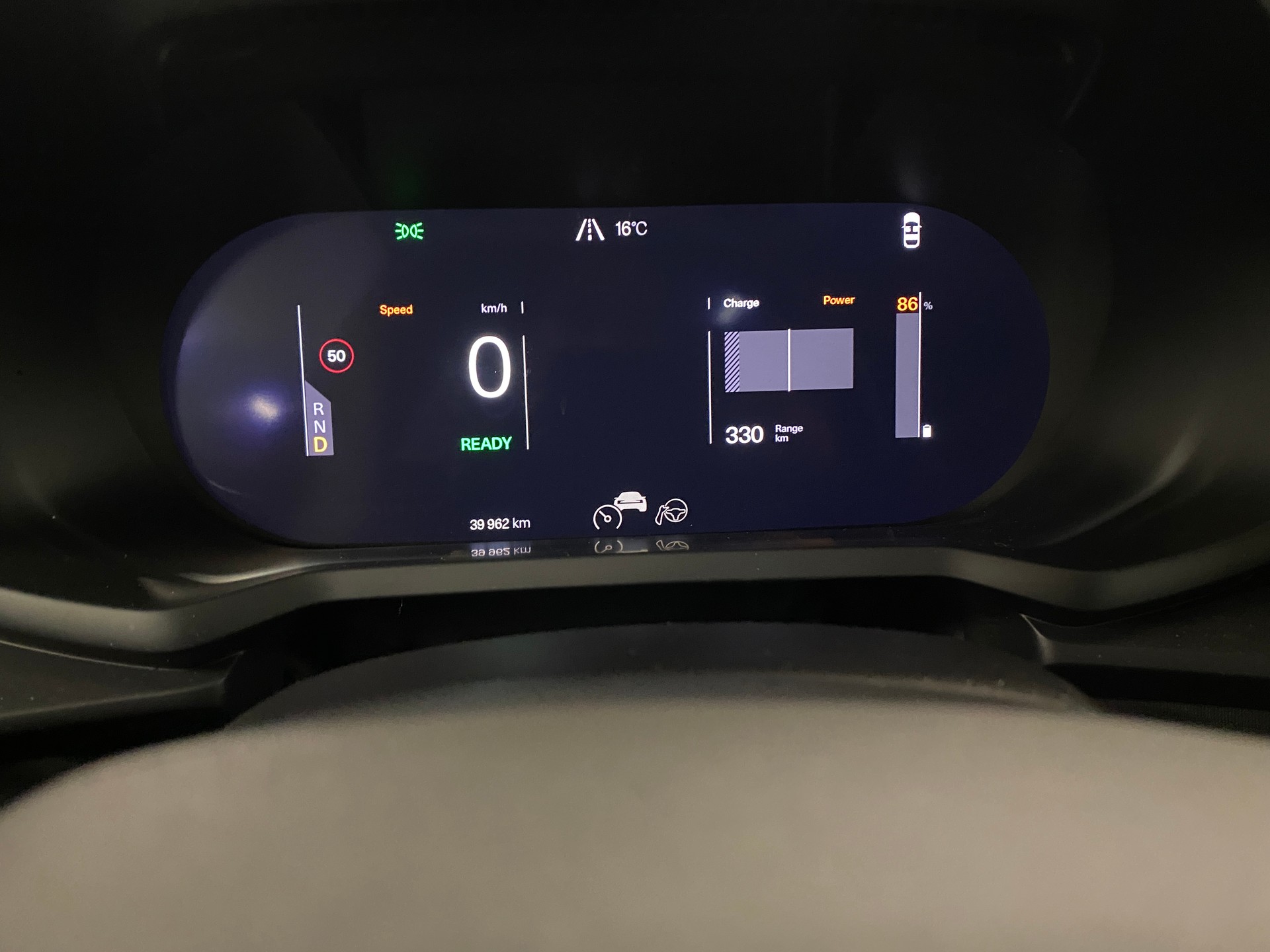 POLESTAR 2 Long Range Dual Motor Performance-image-9