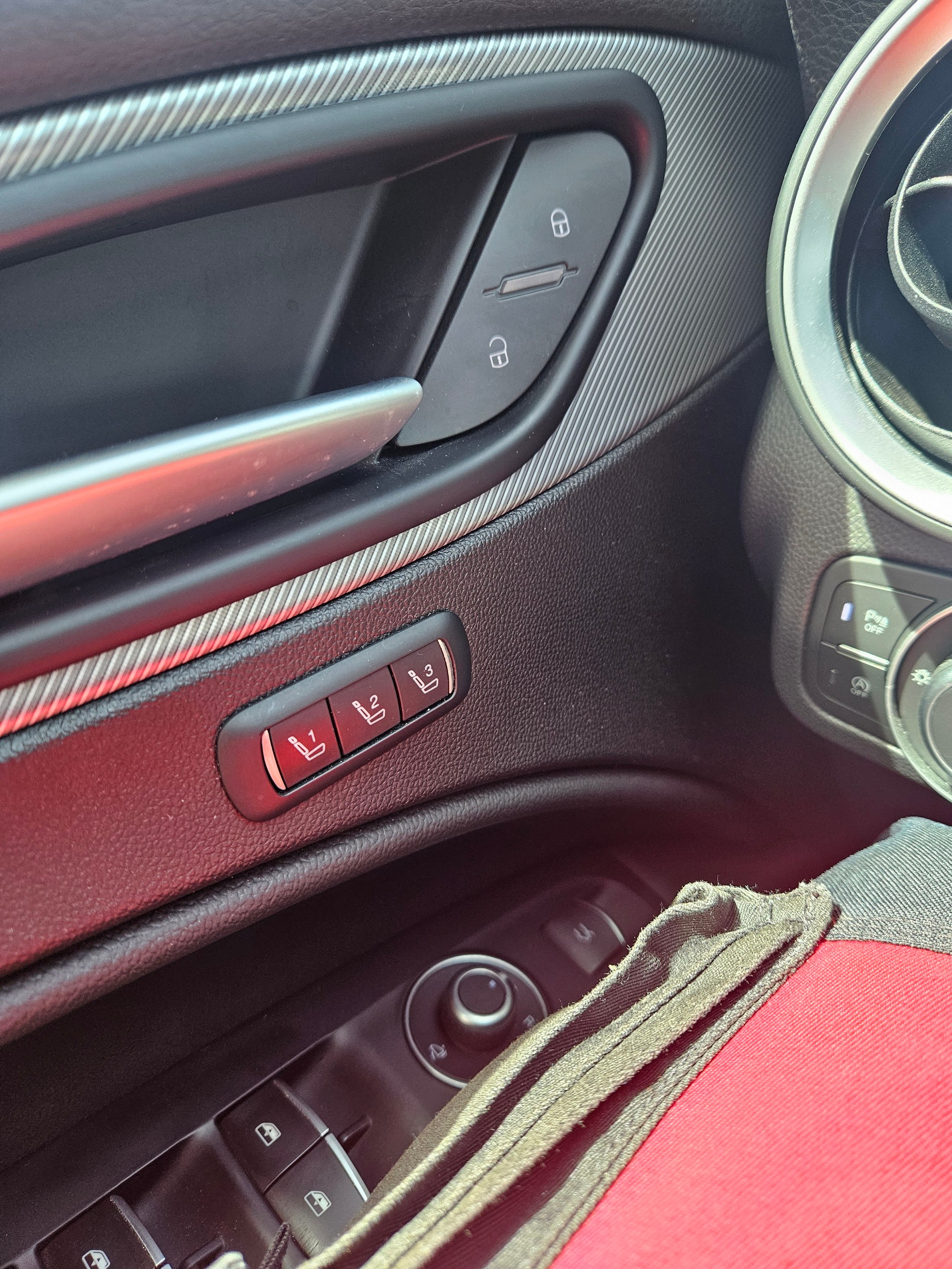 ALFA ROMEO Stelvio 2.0 B-Tech Q4 Automatic-image-9