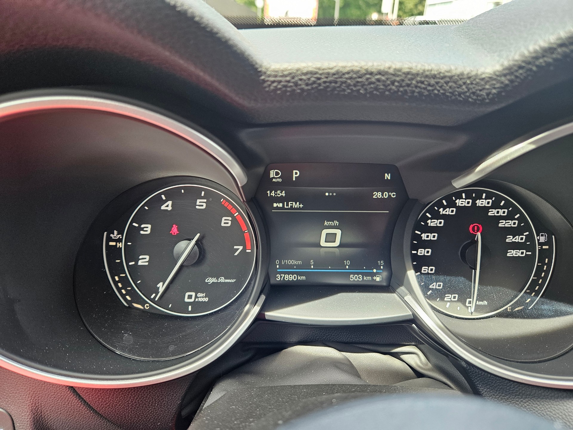 ALFA ROMEO Stelvio 2.0 B-Tech Q4 Automatic-image-6