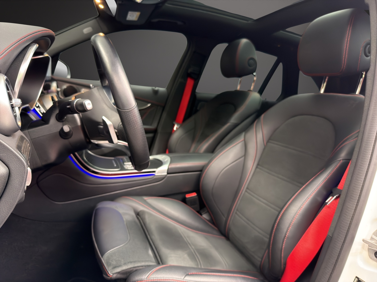 MERCEDES-BENZ GLC 200 AMG Line 4Matic-image-9