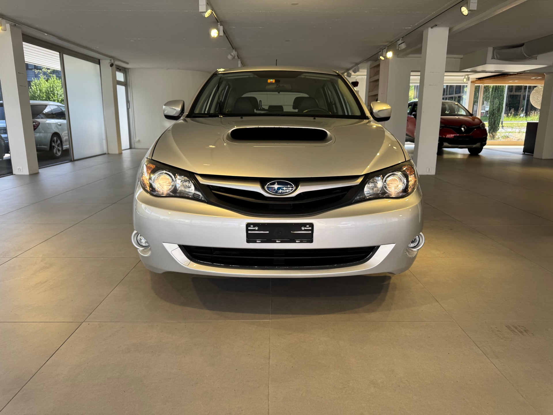 SUBARU Impreza 2.0R Swiss Automatic-showroom-element-2