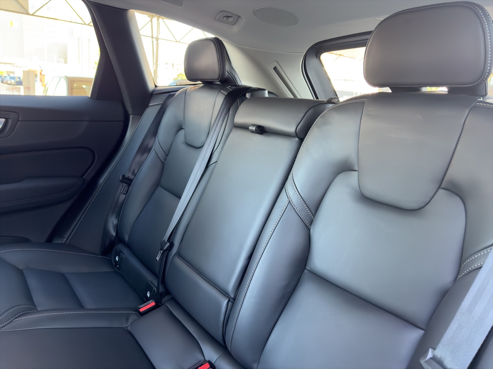 VOLVO XC60 2.0 T6 TE Plus Dark eAWD-image-14