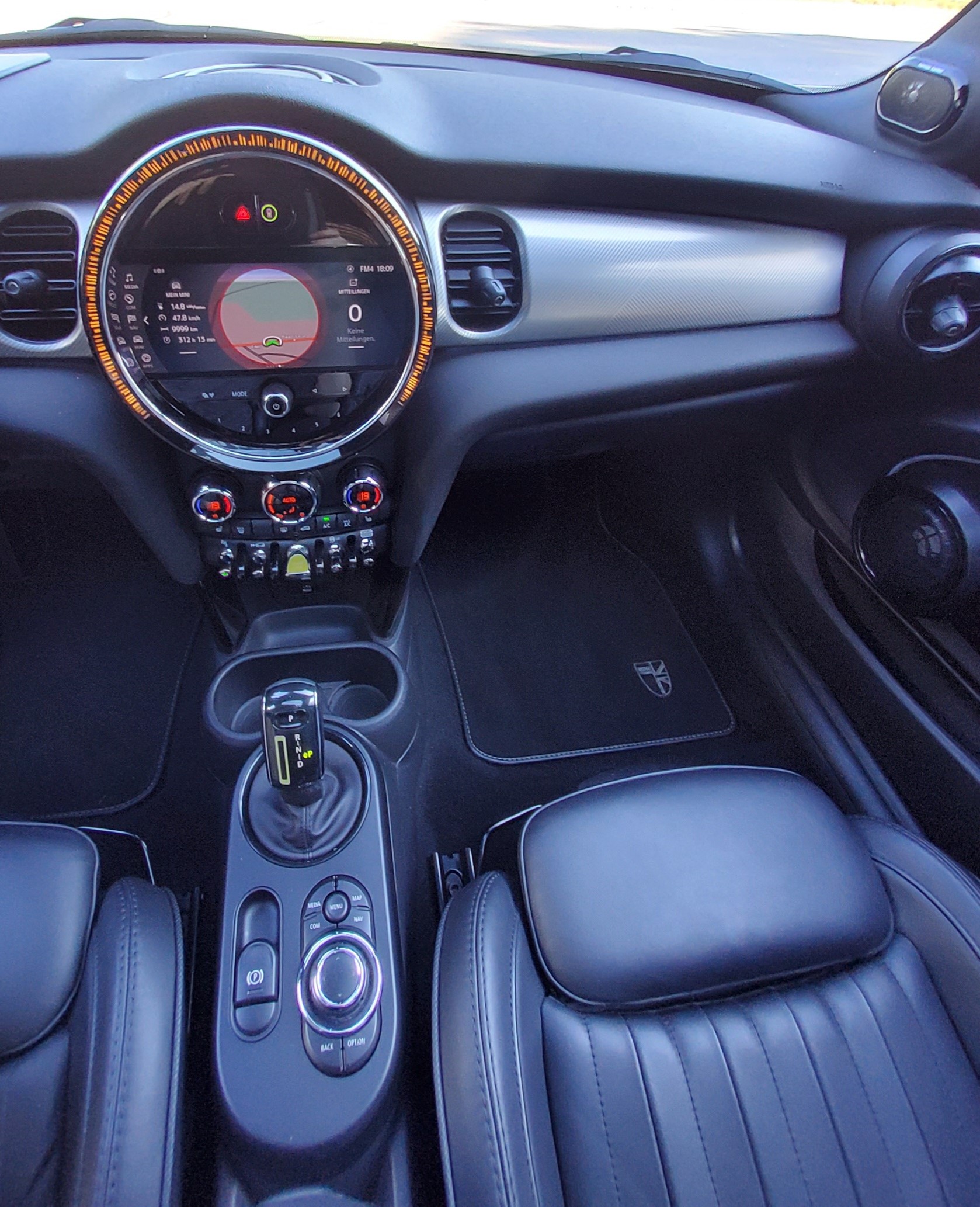 MINI Cooper SE-image-12