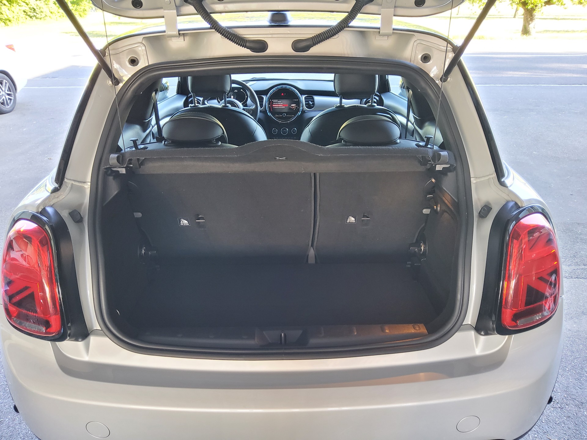 MINI Cooper SE-image-9