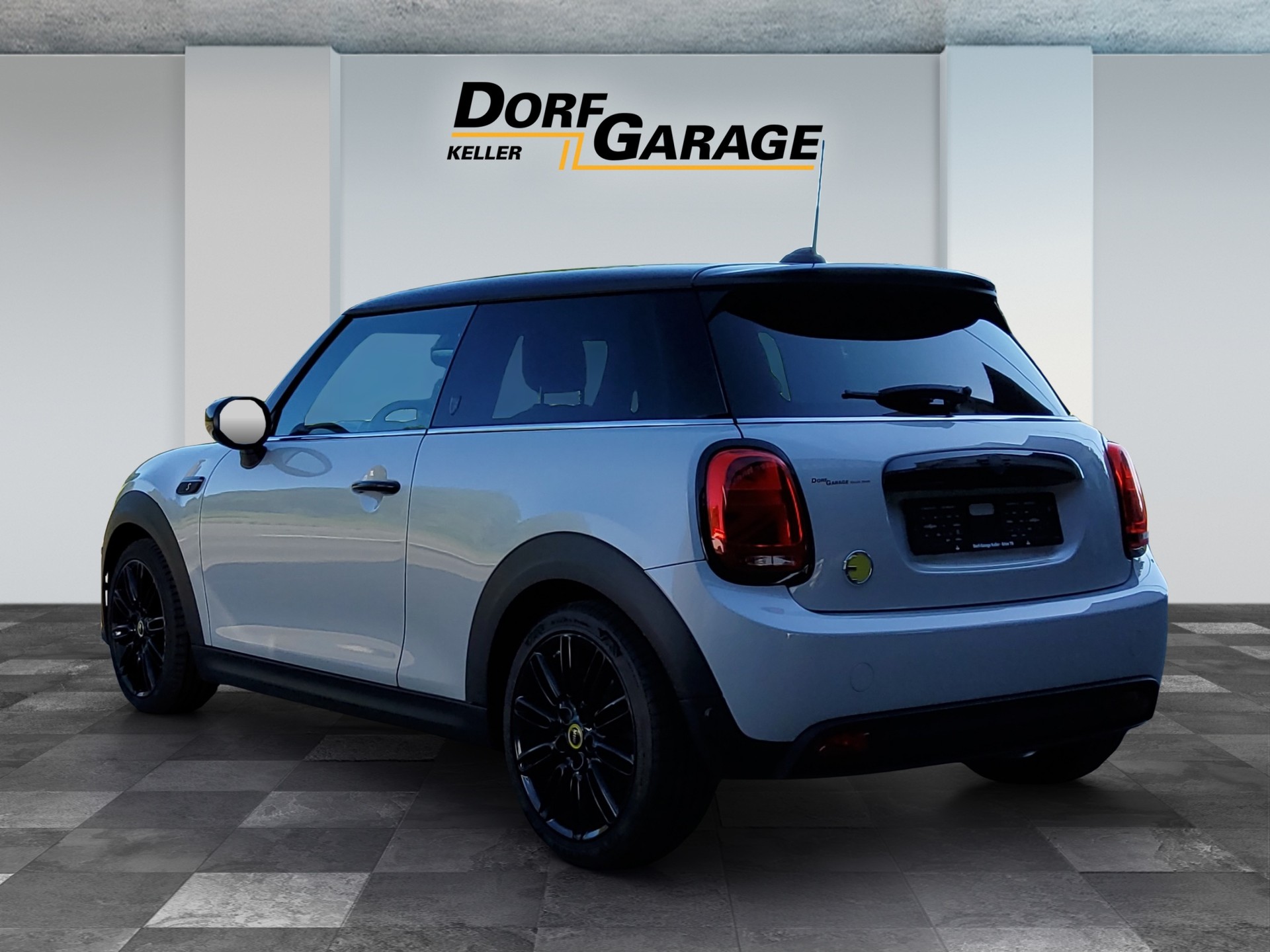 MINI Cooper SE-image-4